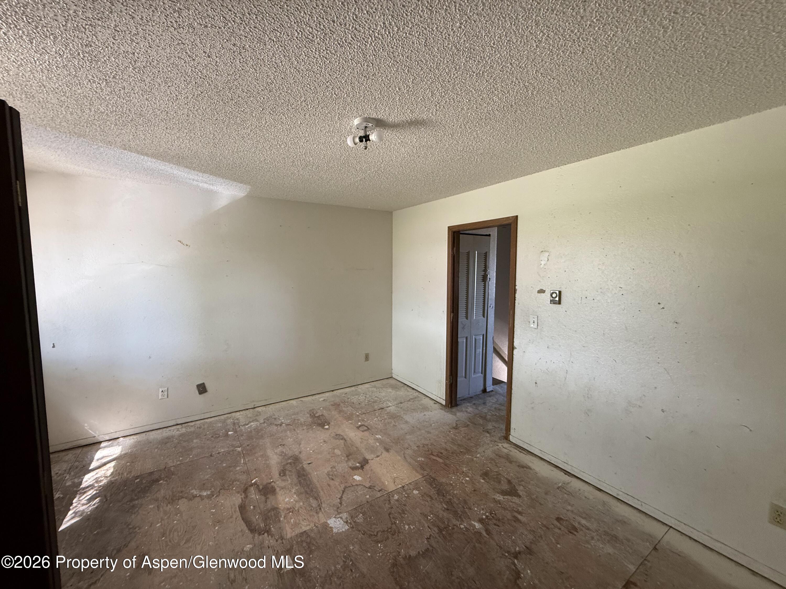 1030 E 7th Street Property Photo 7