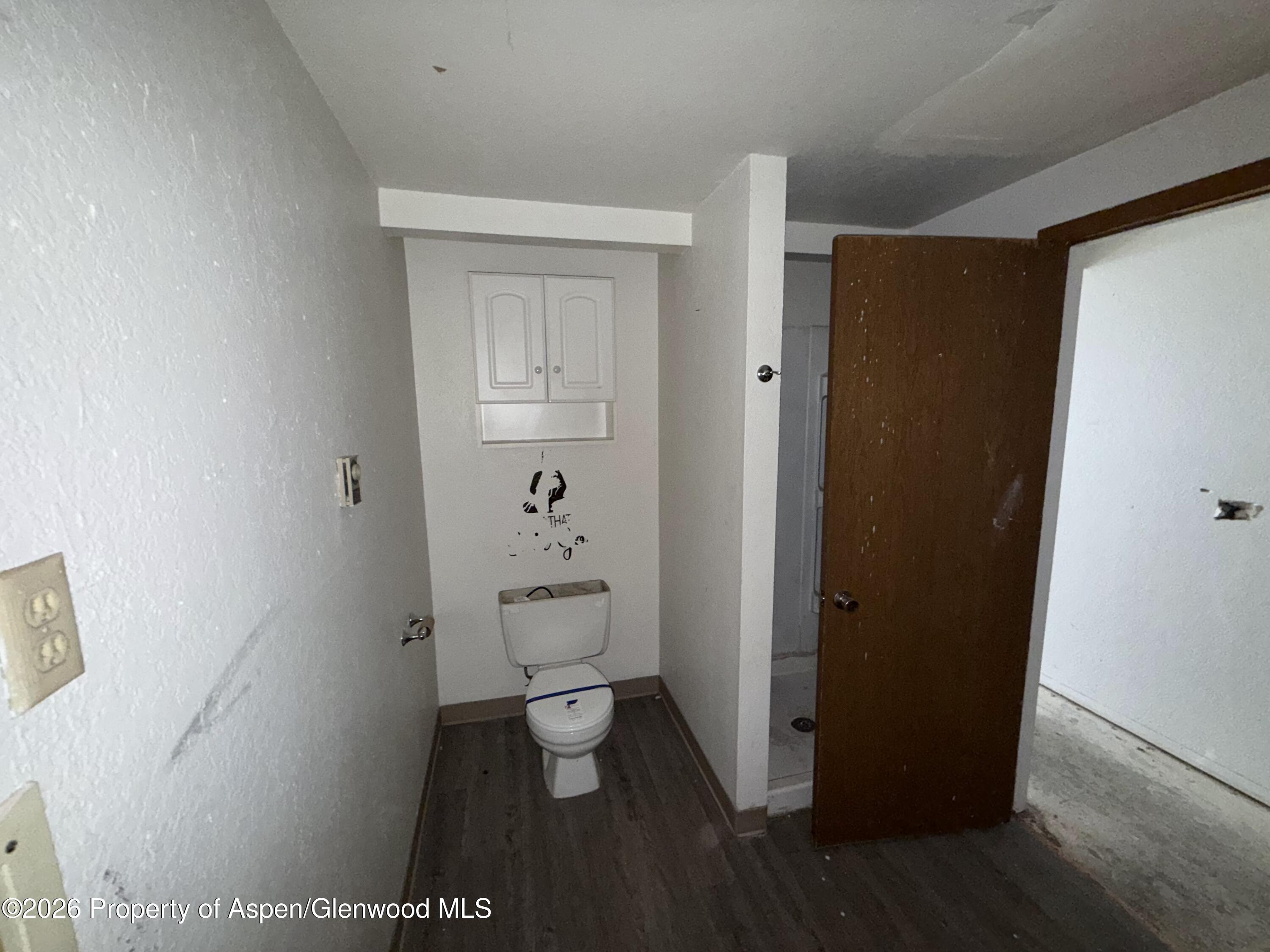 1030 E 7th Street Property Photo 16