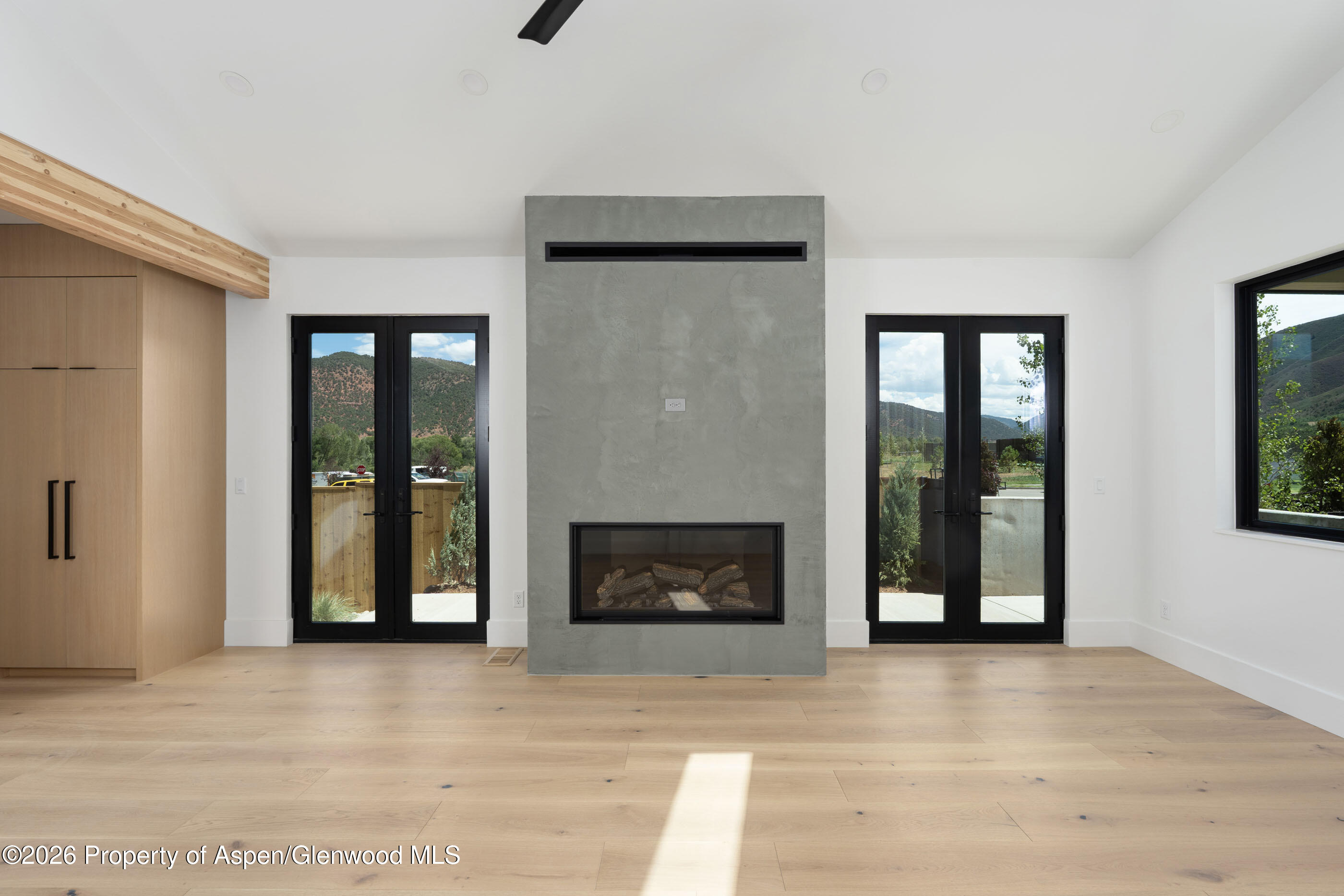 428 Amesbury Drive Property Photo 4