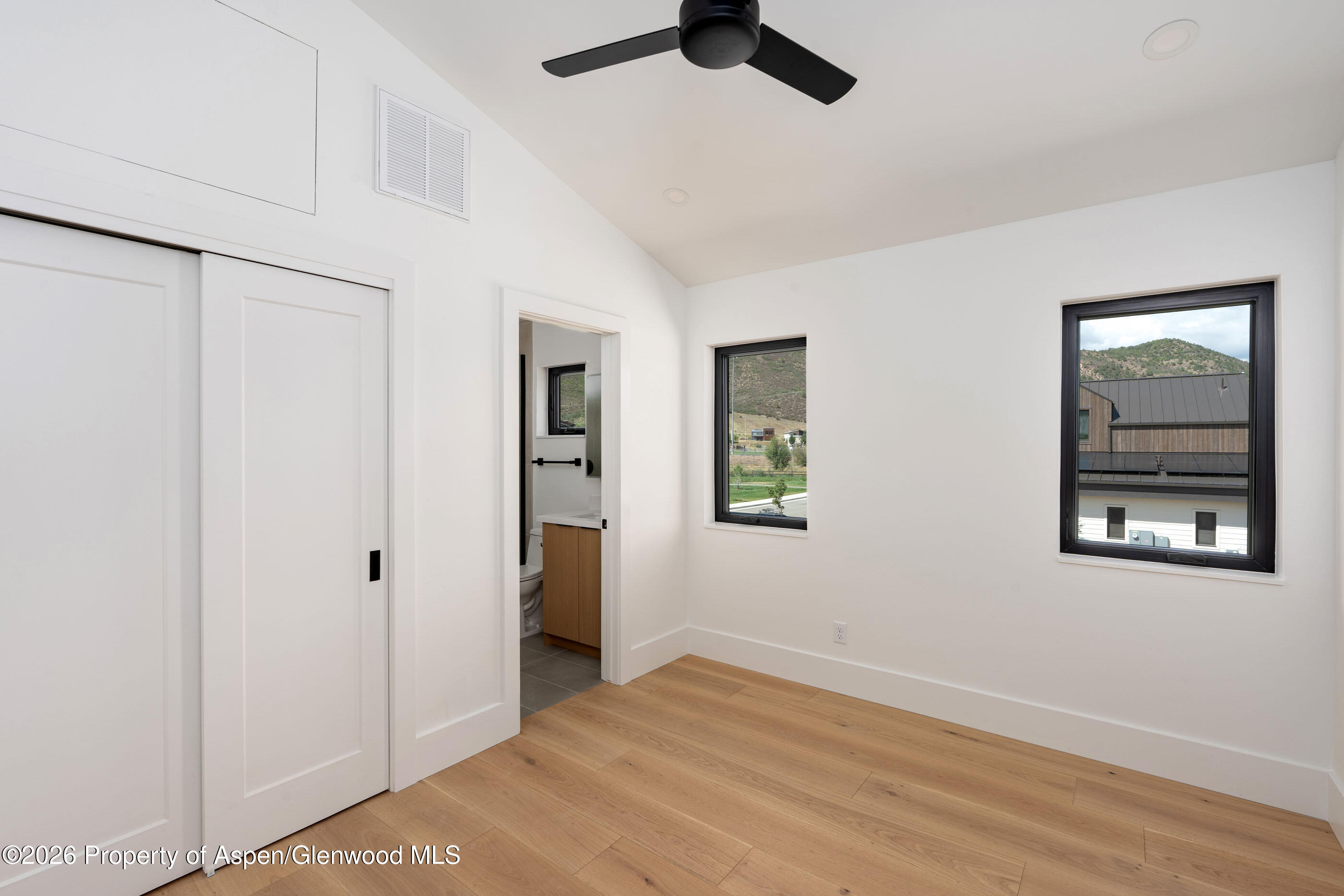 428 Amesbury Drive Property Photo 18