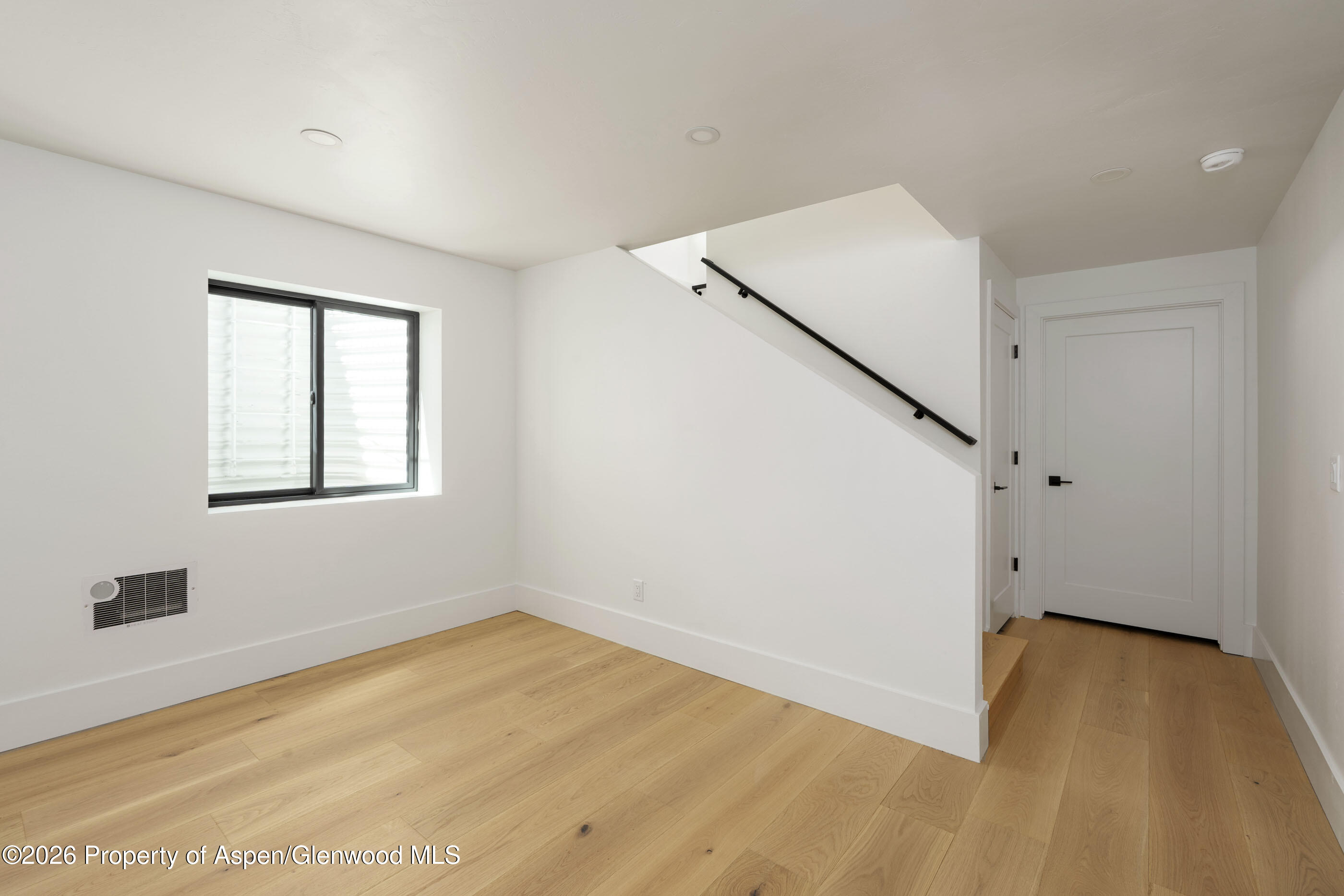 428 Amesbury Drive Property Photo 20