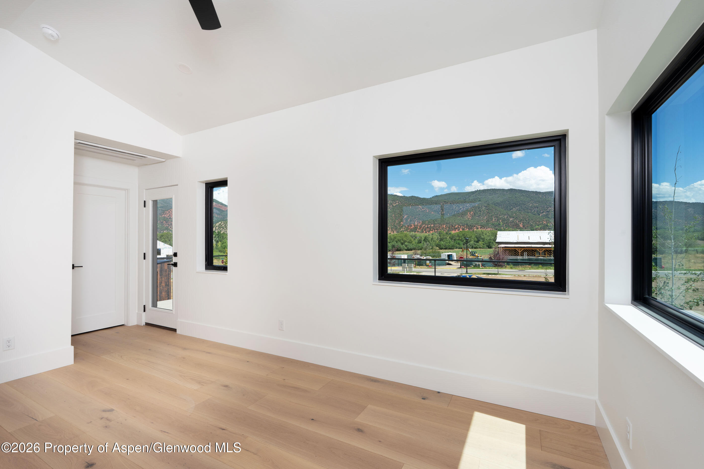 428 Amesbury Drive Property Photo 23