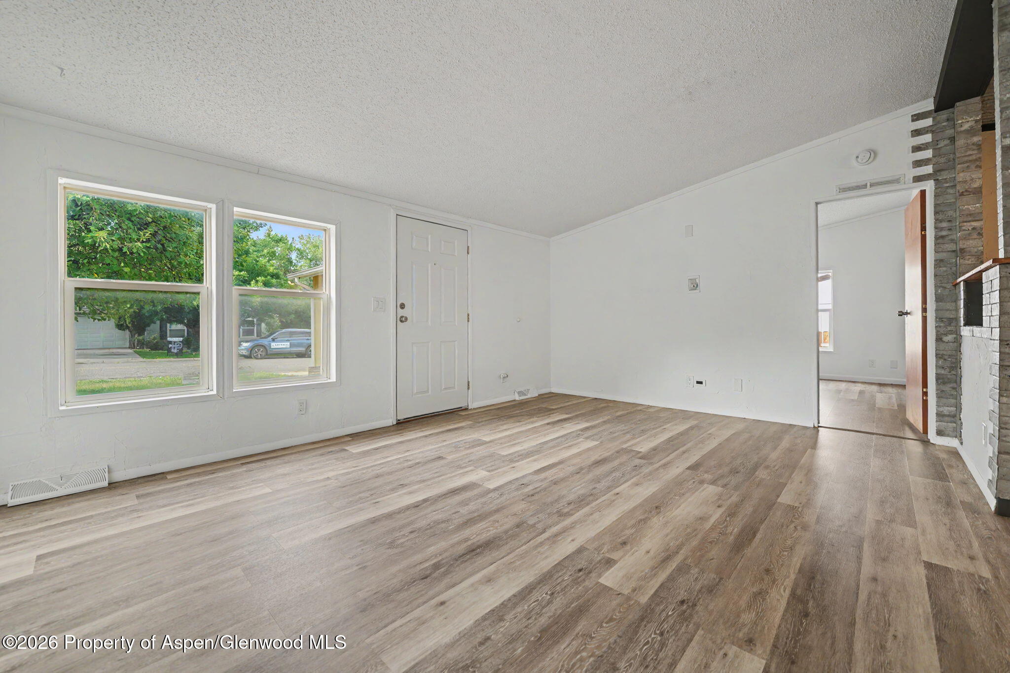 23 E Bonanza Place Property Photo 3