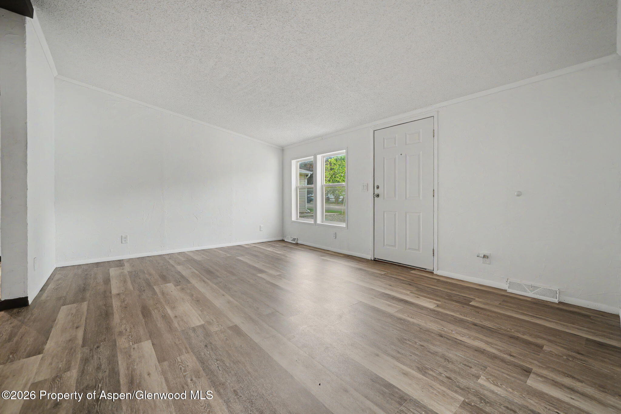 23 E Bonanza Place Property Photo 4