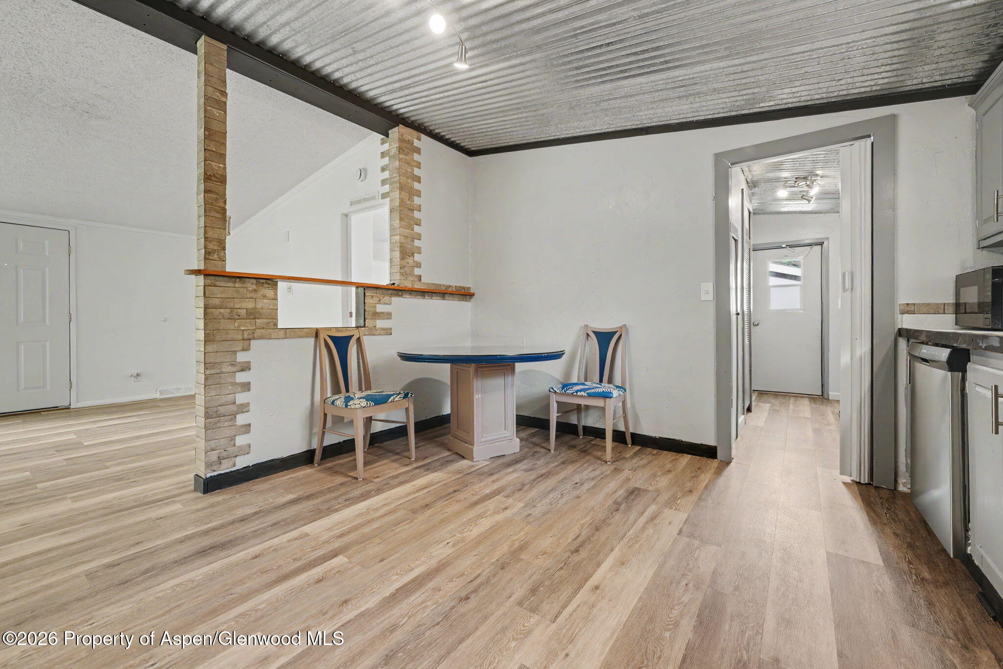 23 E Bonanza Place Property Photo 8