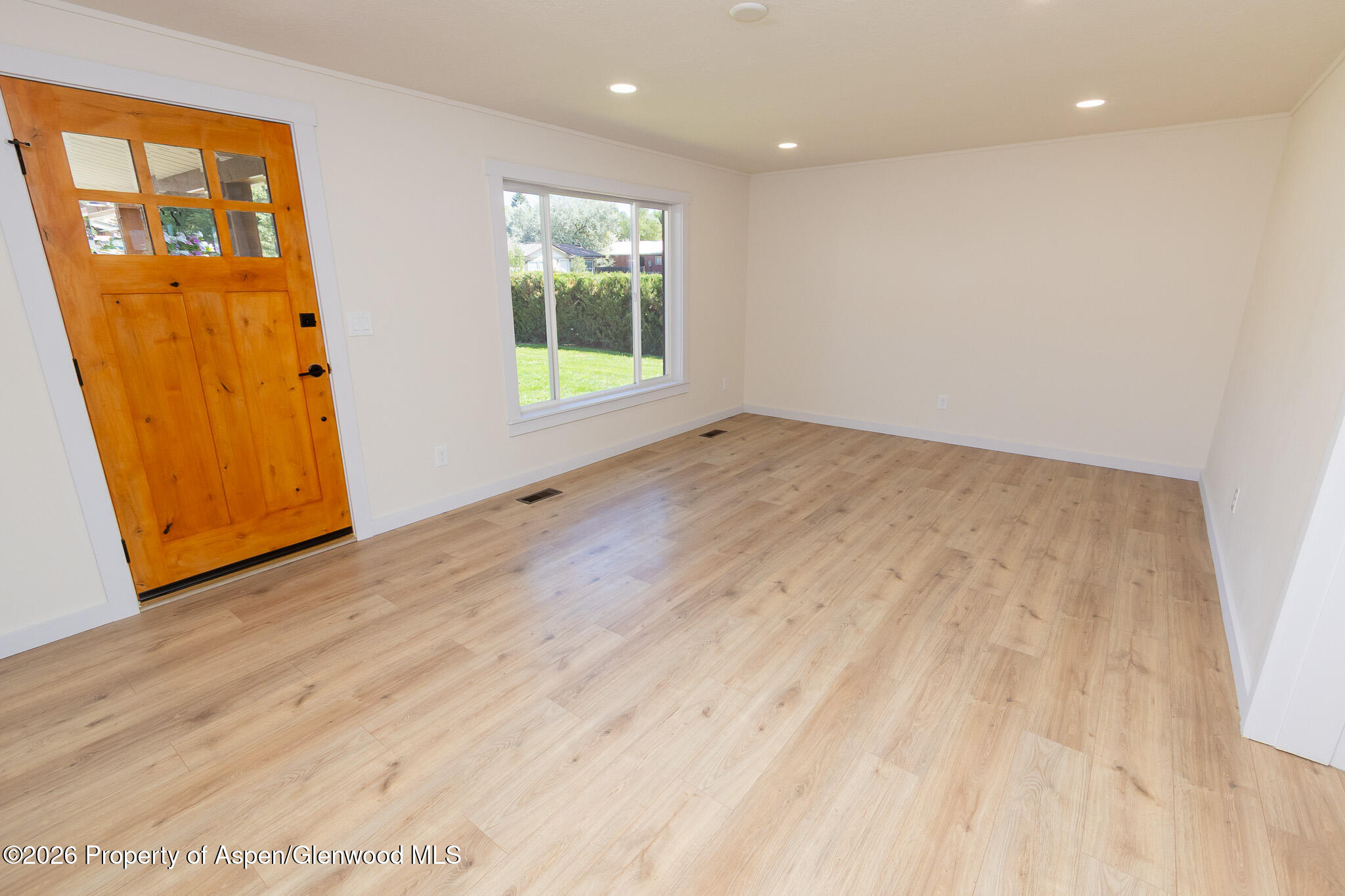 570 Larry Lane Property Photo 3