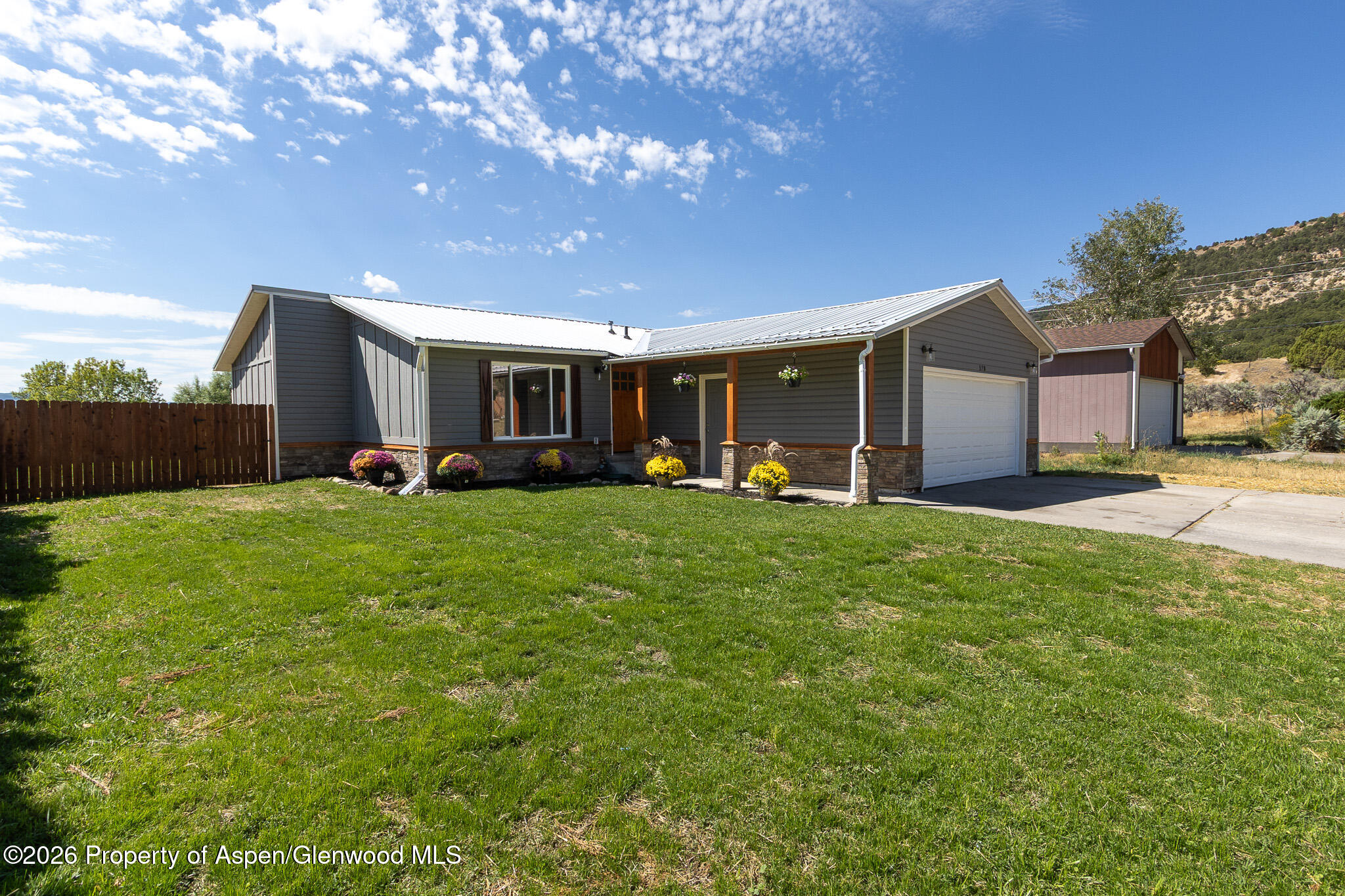 570 Larry Lane Property Photo 25