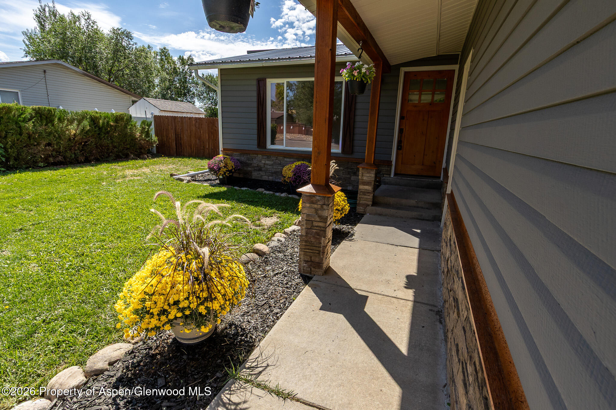 570 Larry Lane Property Photo 28