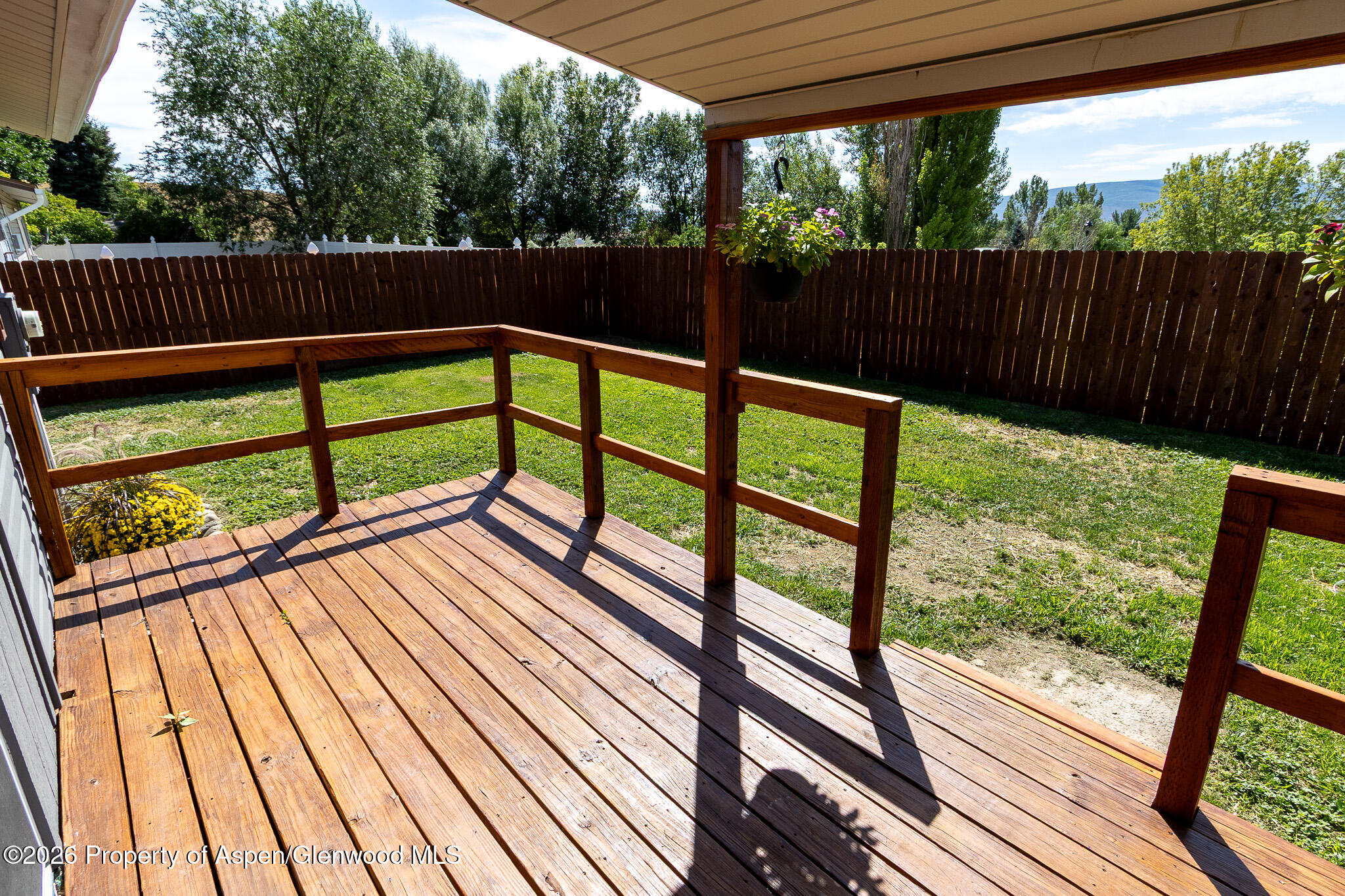 570 Larry Lane Property Photo 35