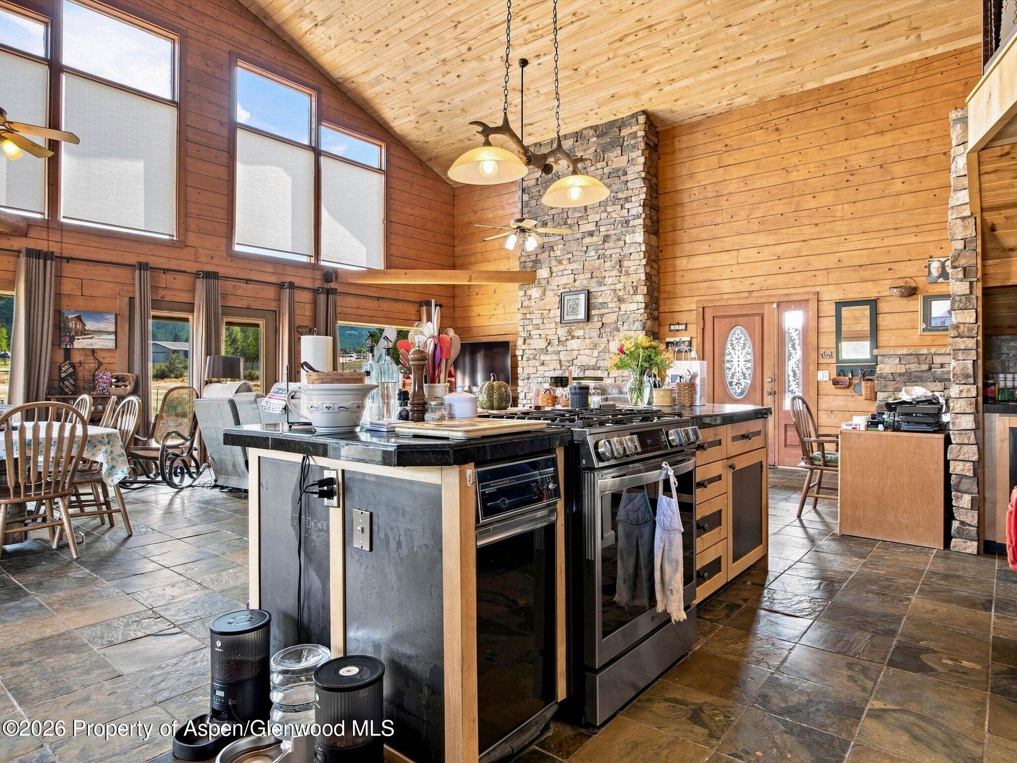 2103 County Road 321 Property Photo 15