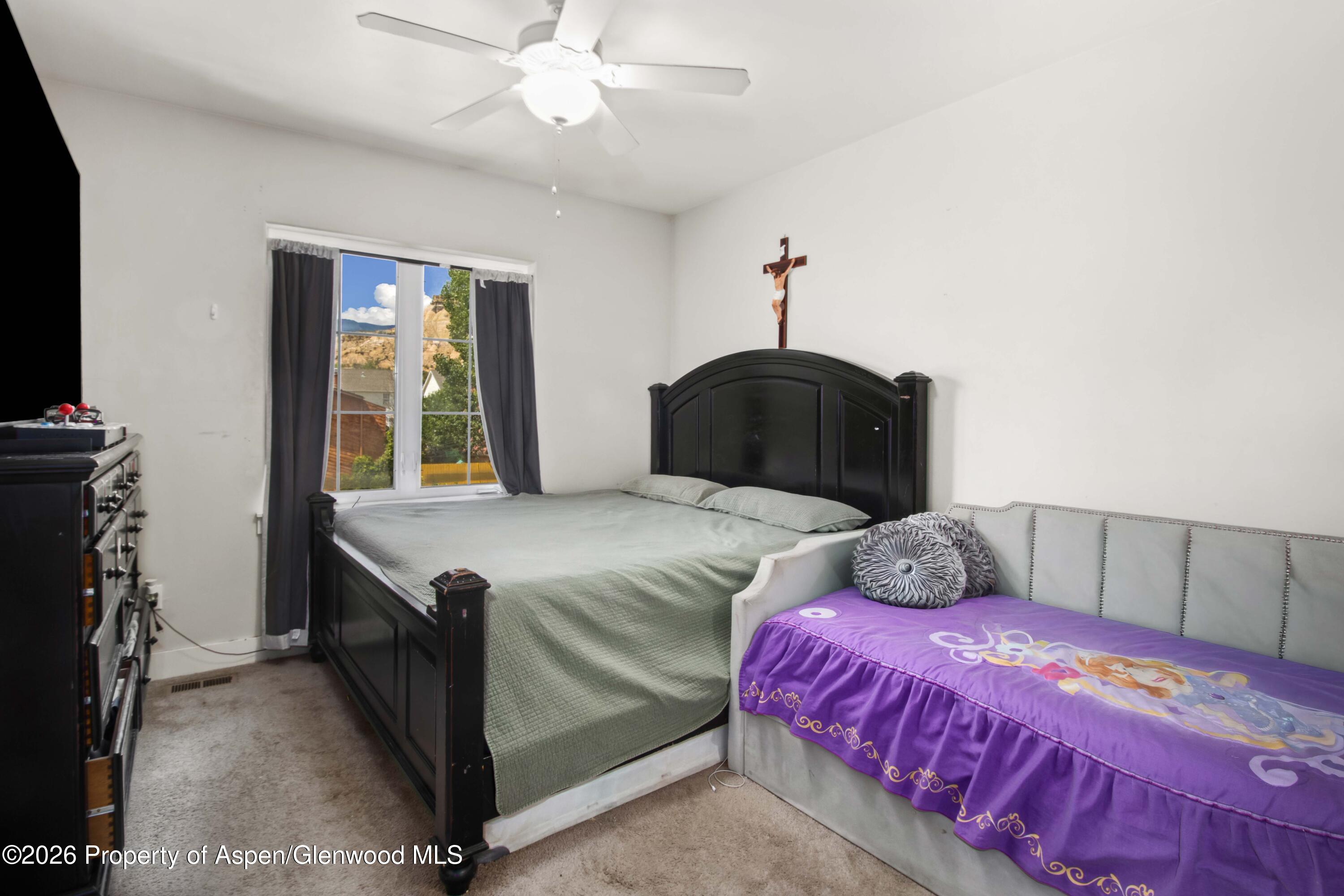 820 W 24th Street Property Photo 15