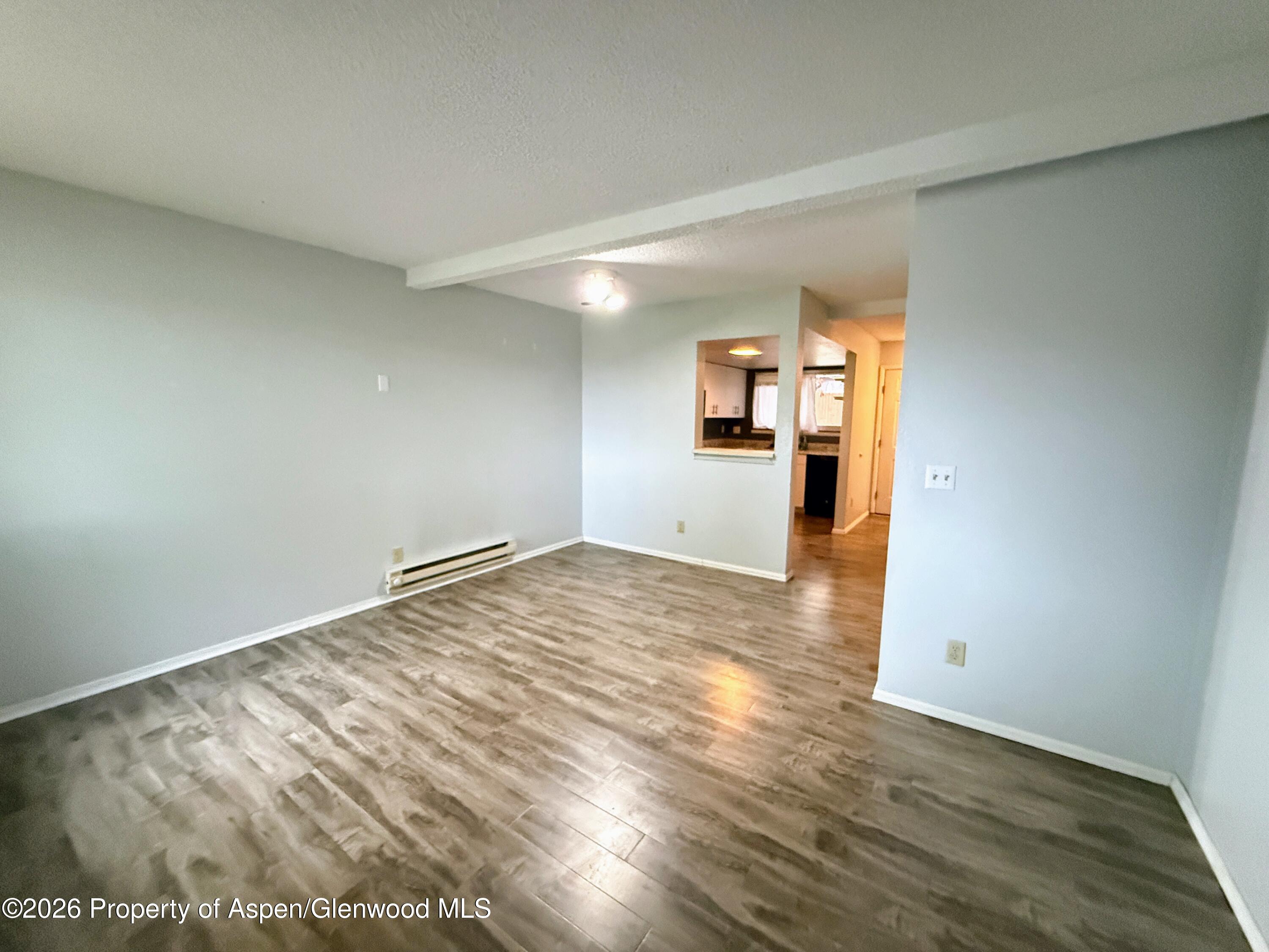 1012 E 7th Street Property Photo 3