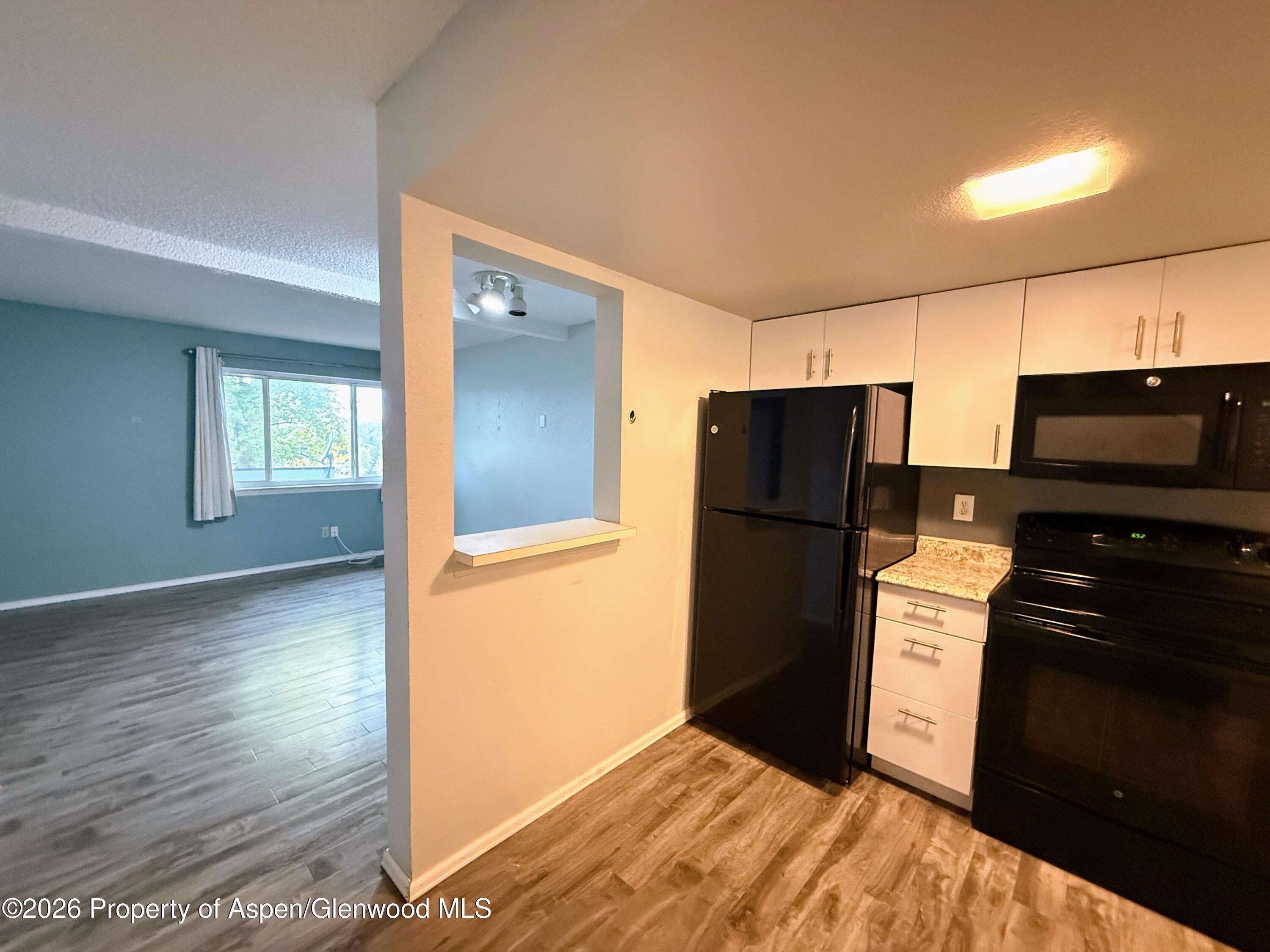 1012 E 7th Street Property Photo 5