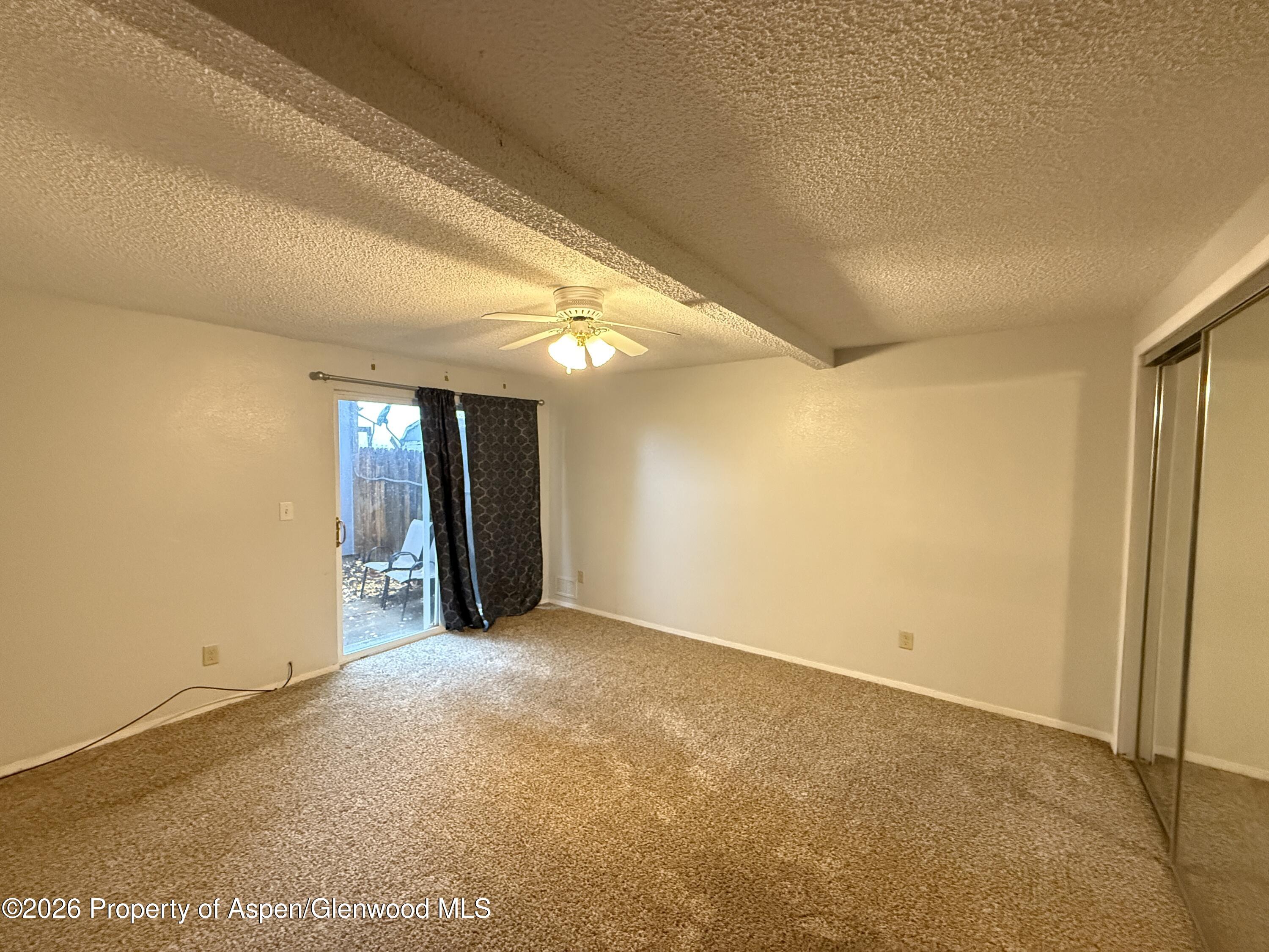 1012 E 7th Street Property Photo 7