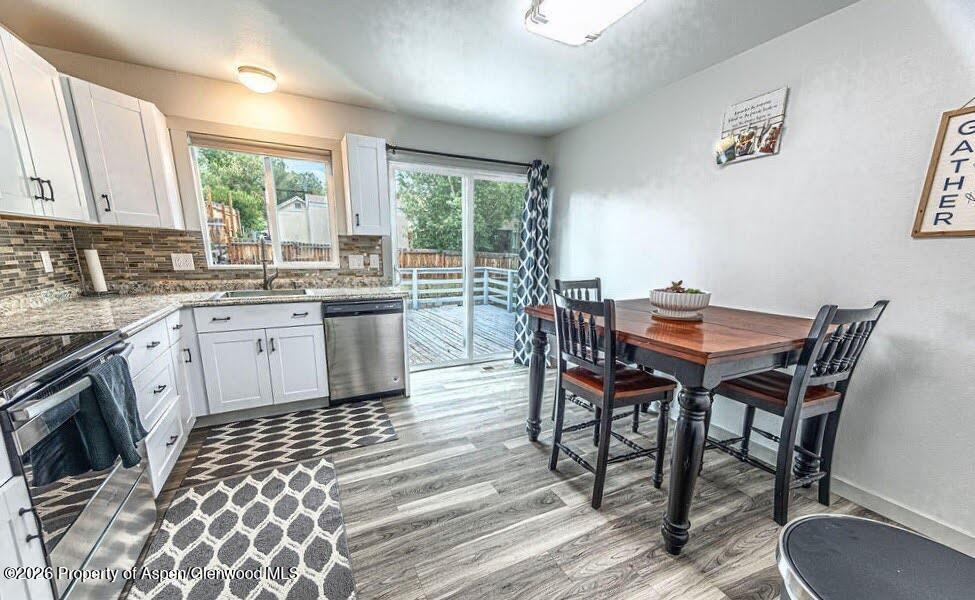 821 Exmoor Road Property Photo 3