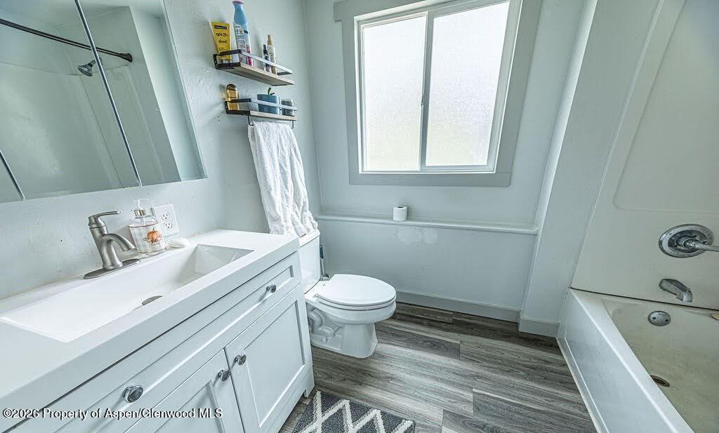 821 Exmoor Road Property Photo 7