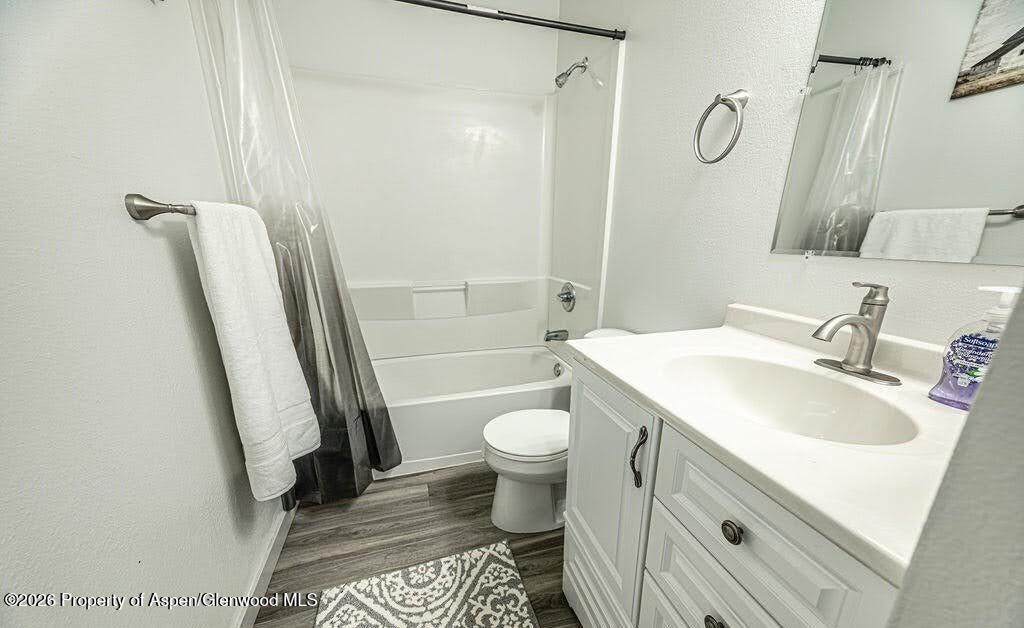 821 Exmoor Road Property Photo 9