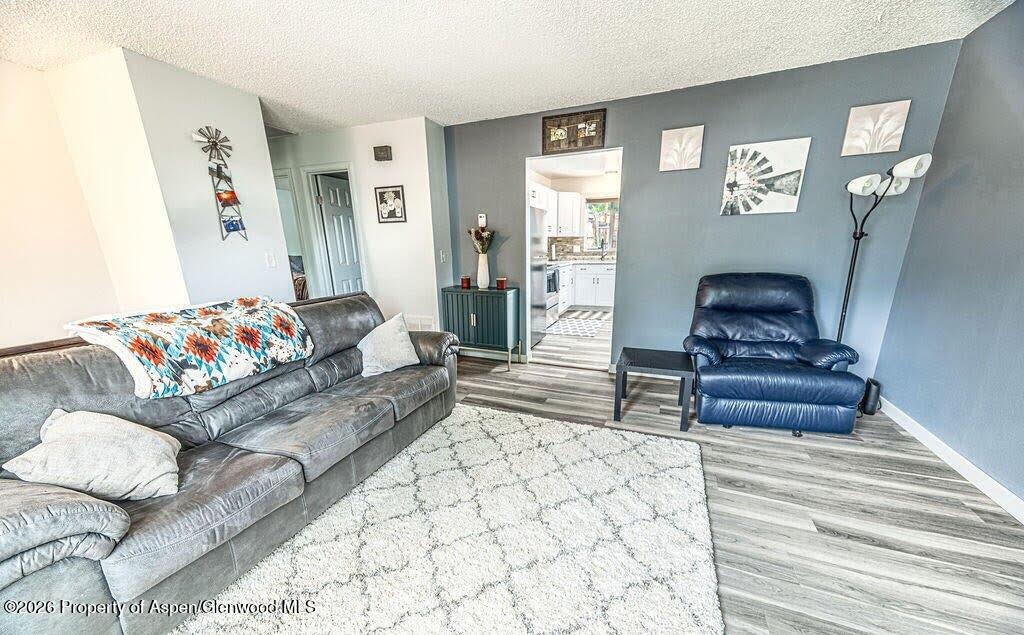 821 Exmoor Road Property Photo 12