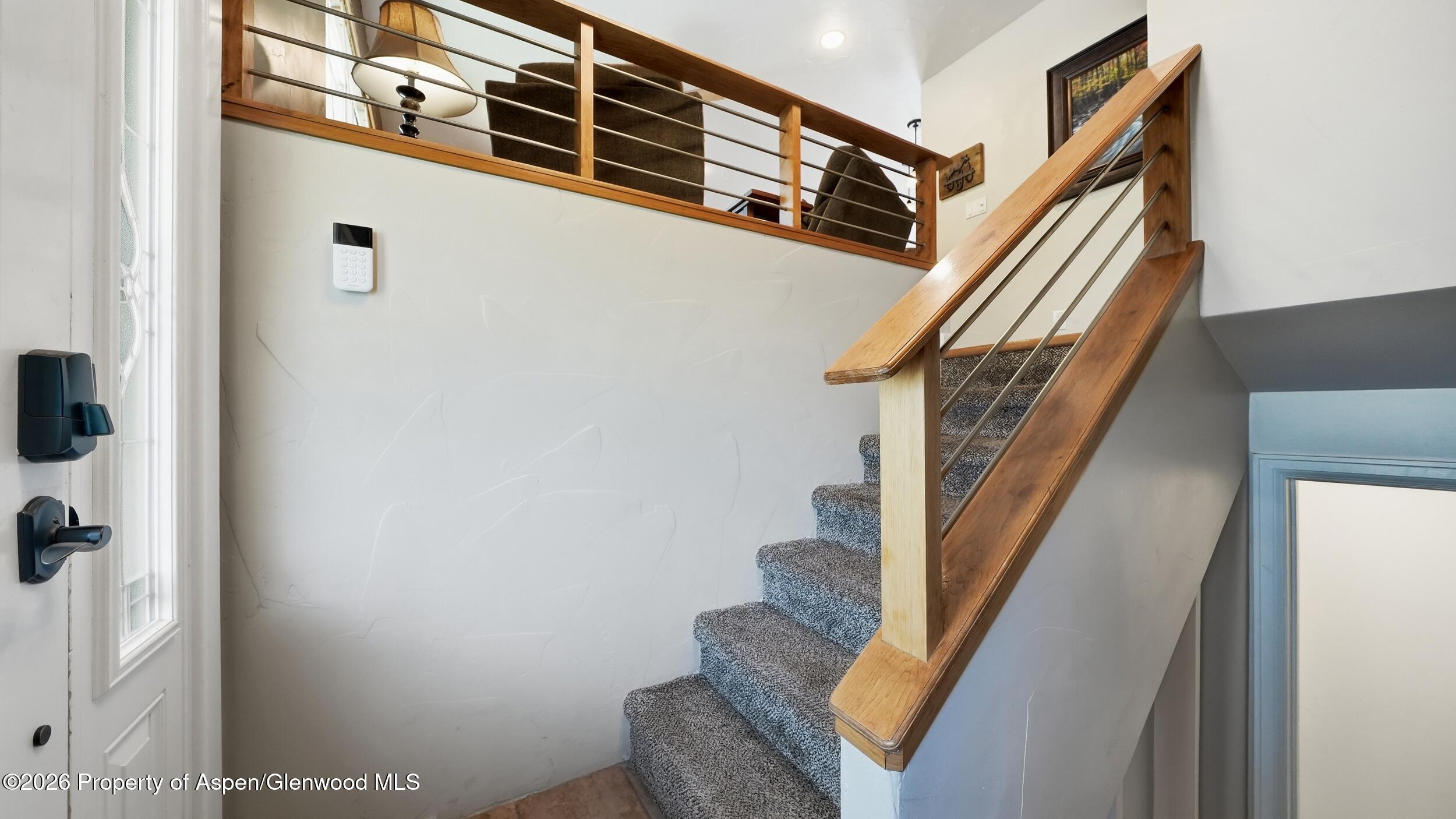 80 Maroon Pl Property Photo 6