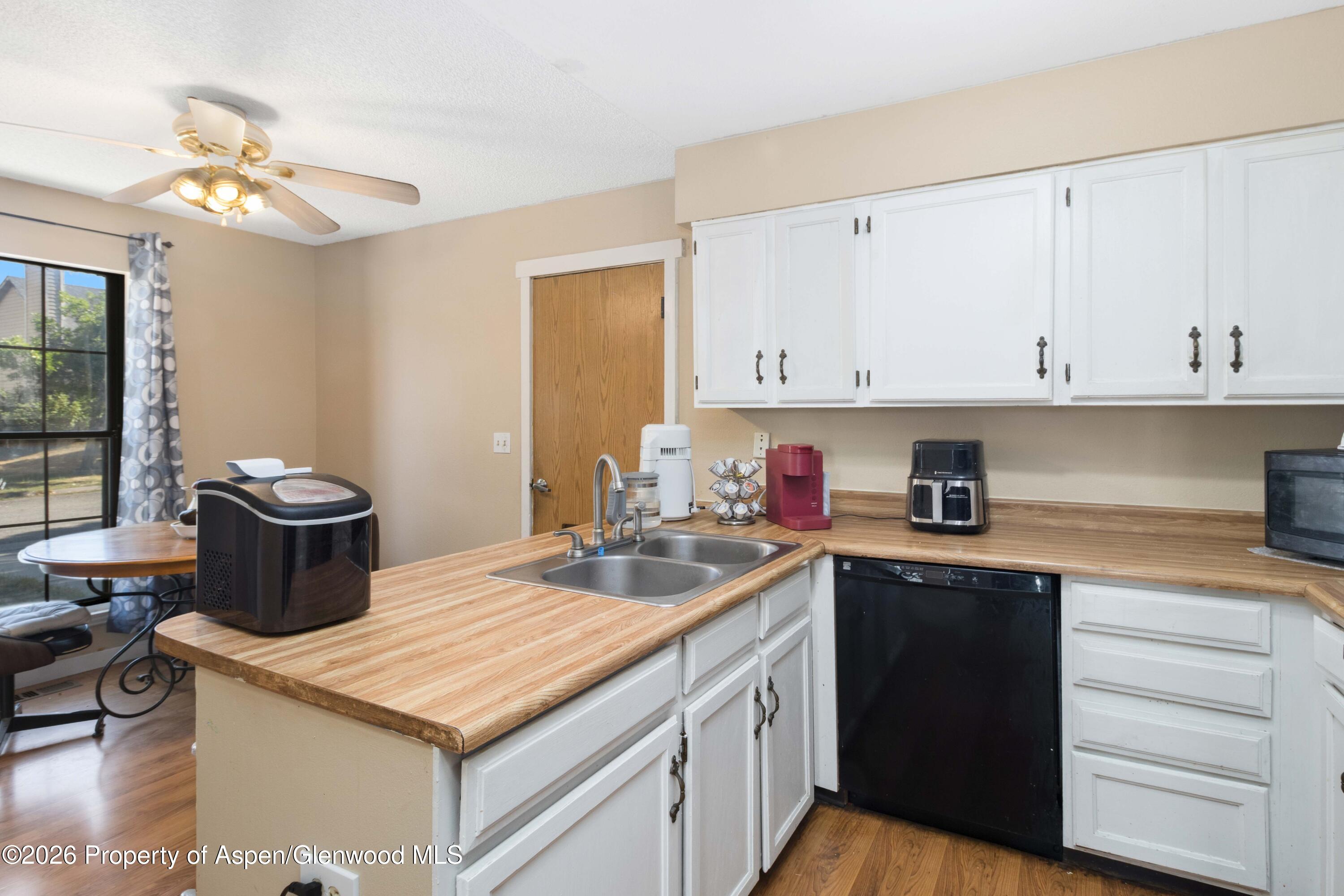 48 Rosewood Way Property Photo 5