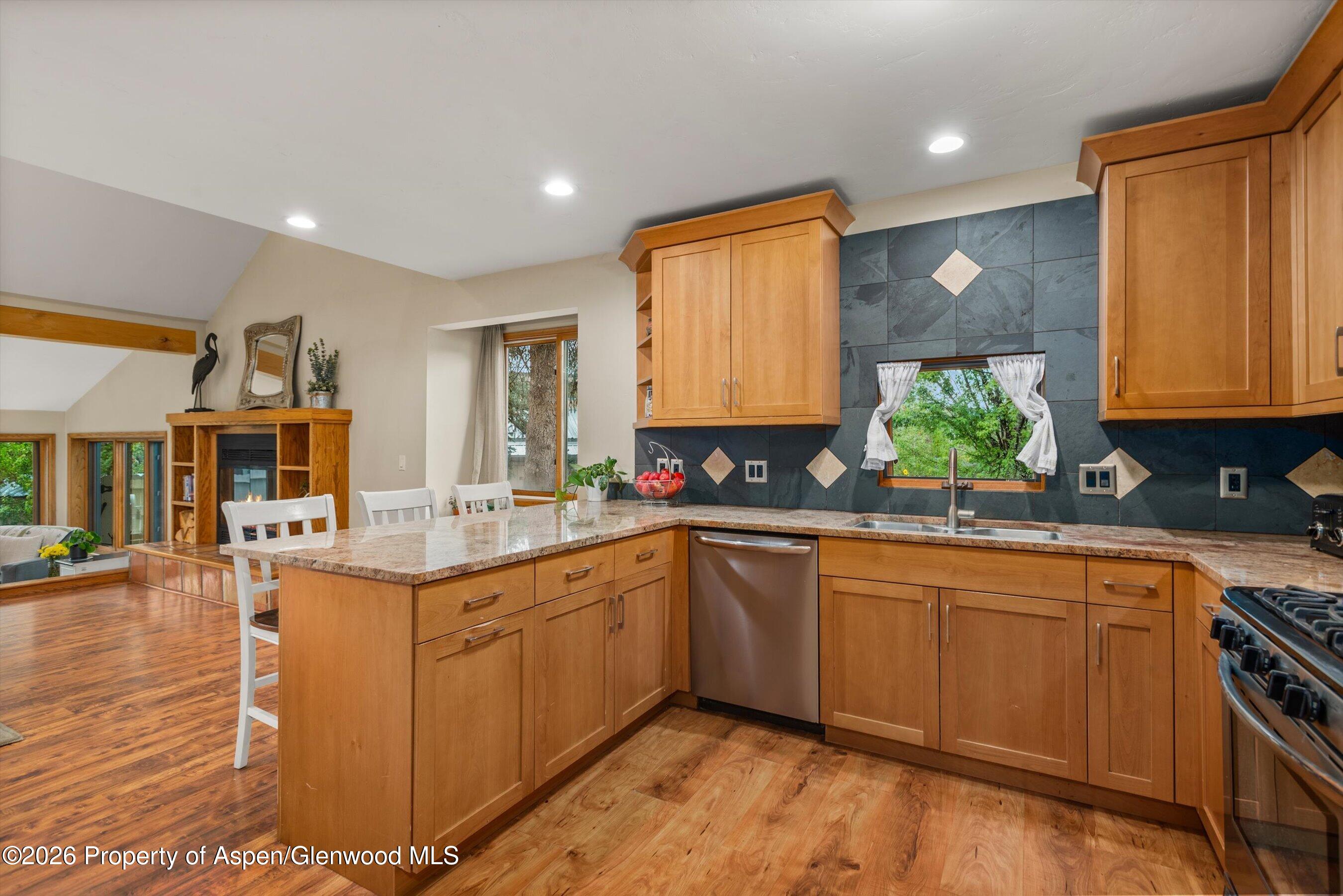 33 Mountain Court Property Photo 11