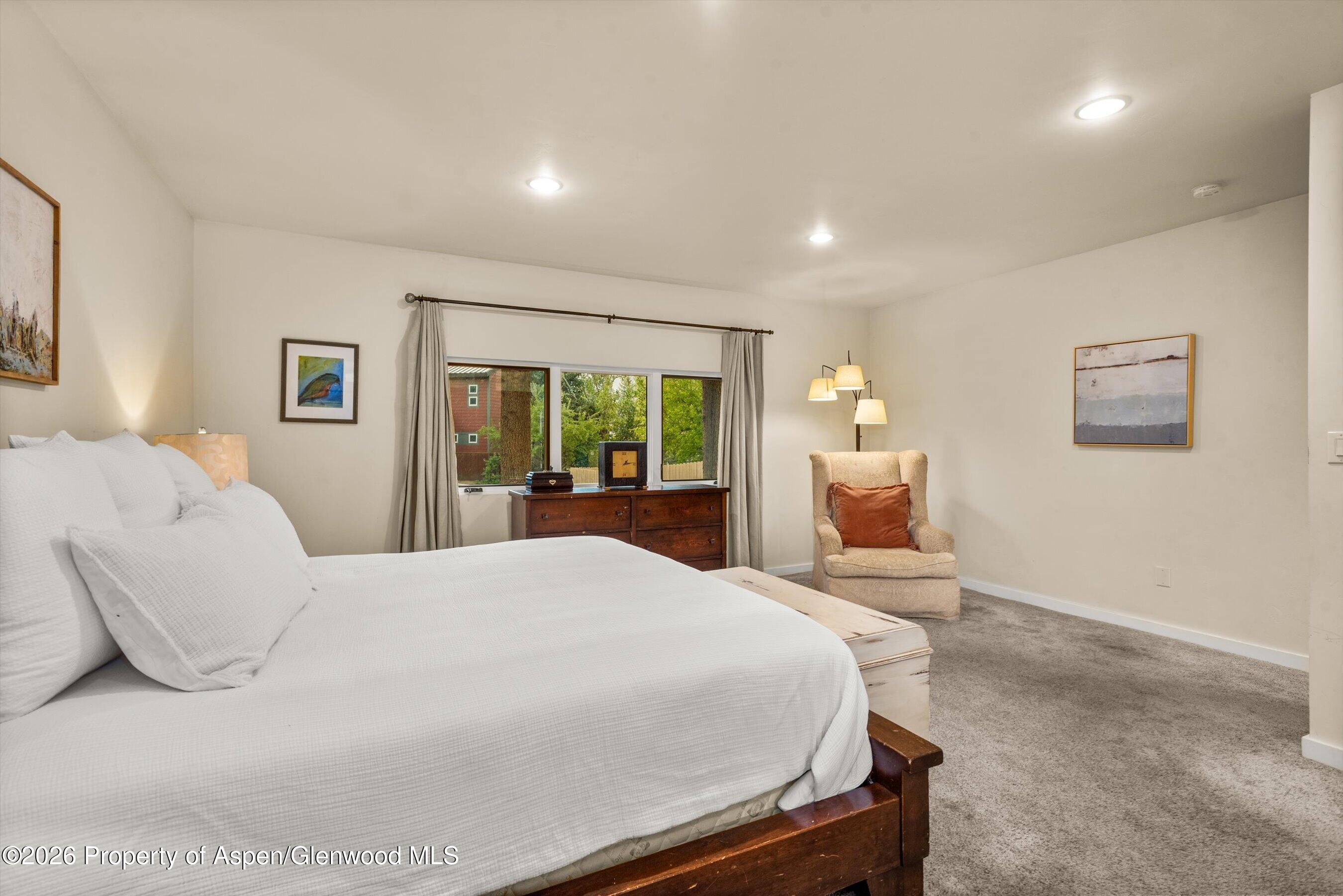 33 Mountain Court Property Photo 16
