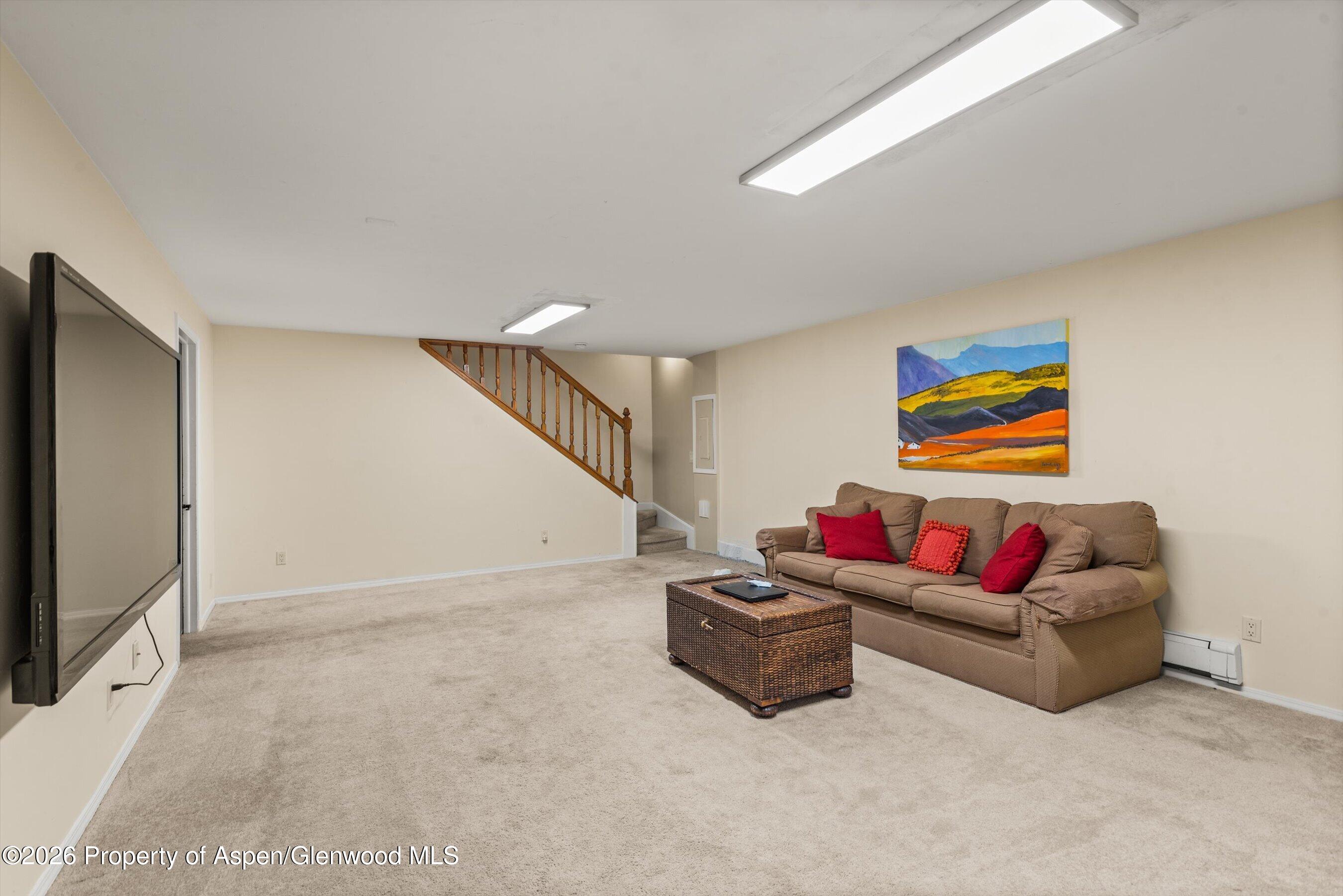 33 Mountain Court Property Photo 26