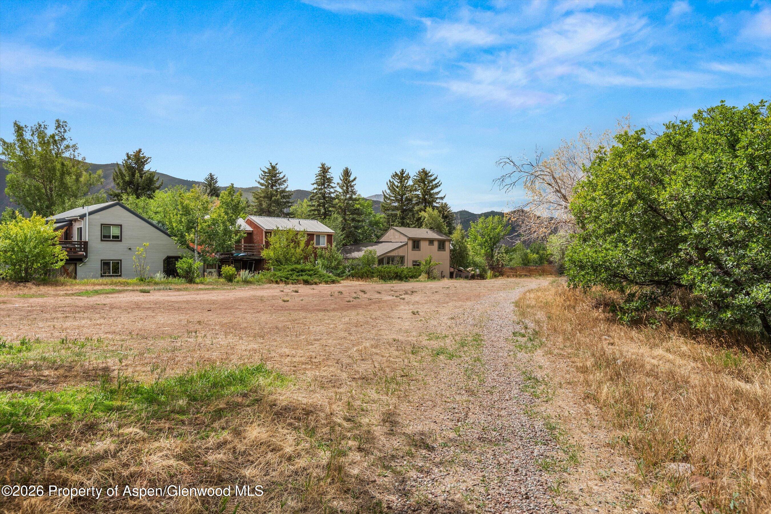 33 Mountain Court Property Photo 28