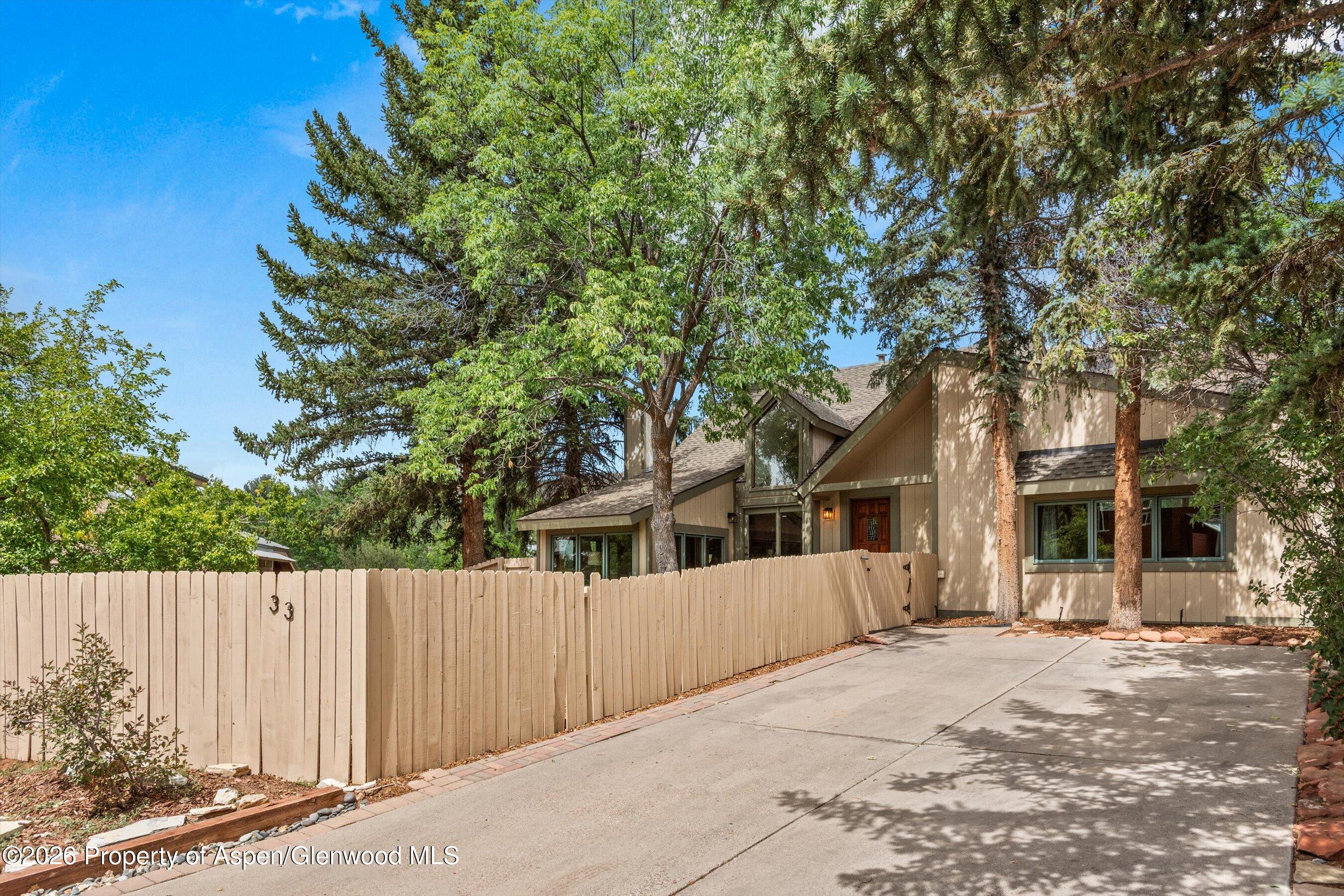33 Mountain Court Property Photo 40