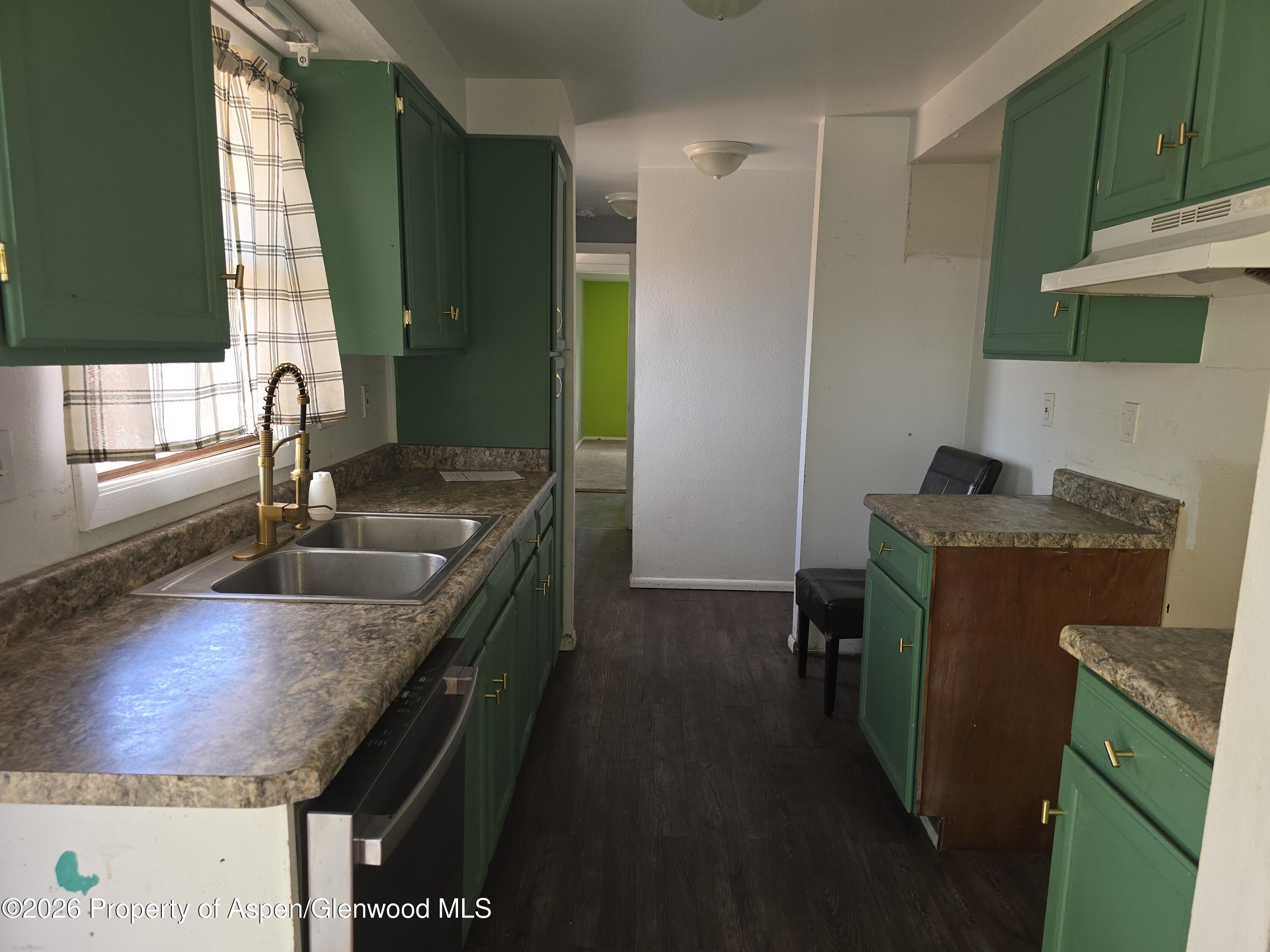 936 Colby Circle Property Photo 8
