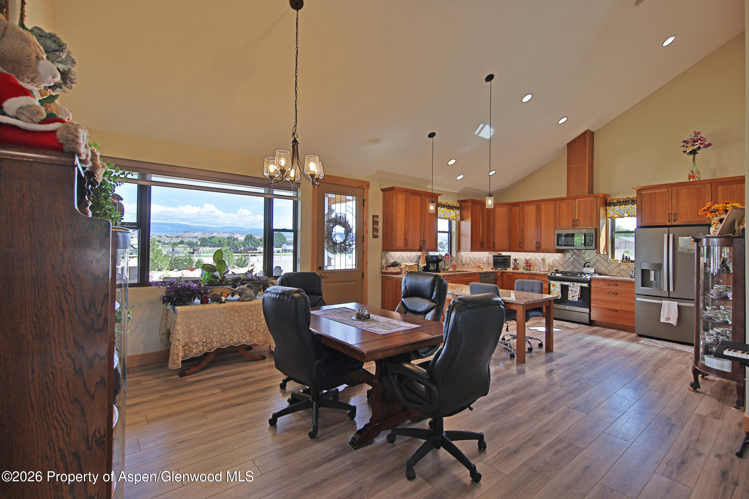 20586 Pearl Court Property Photo 6