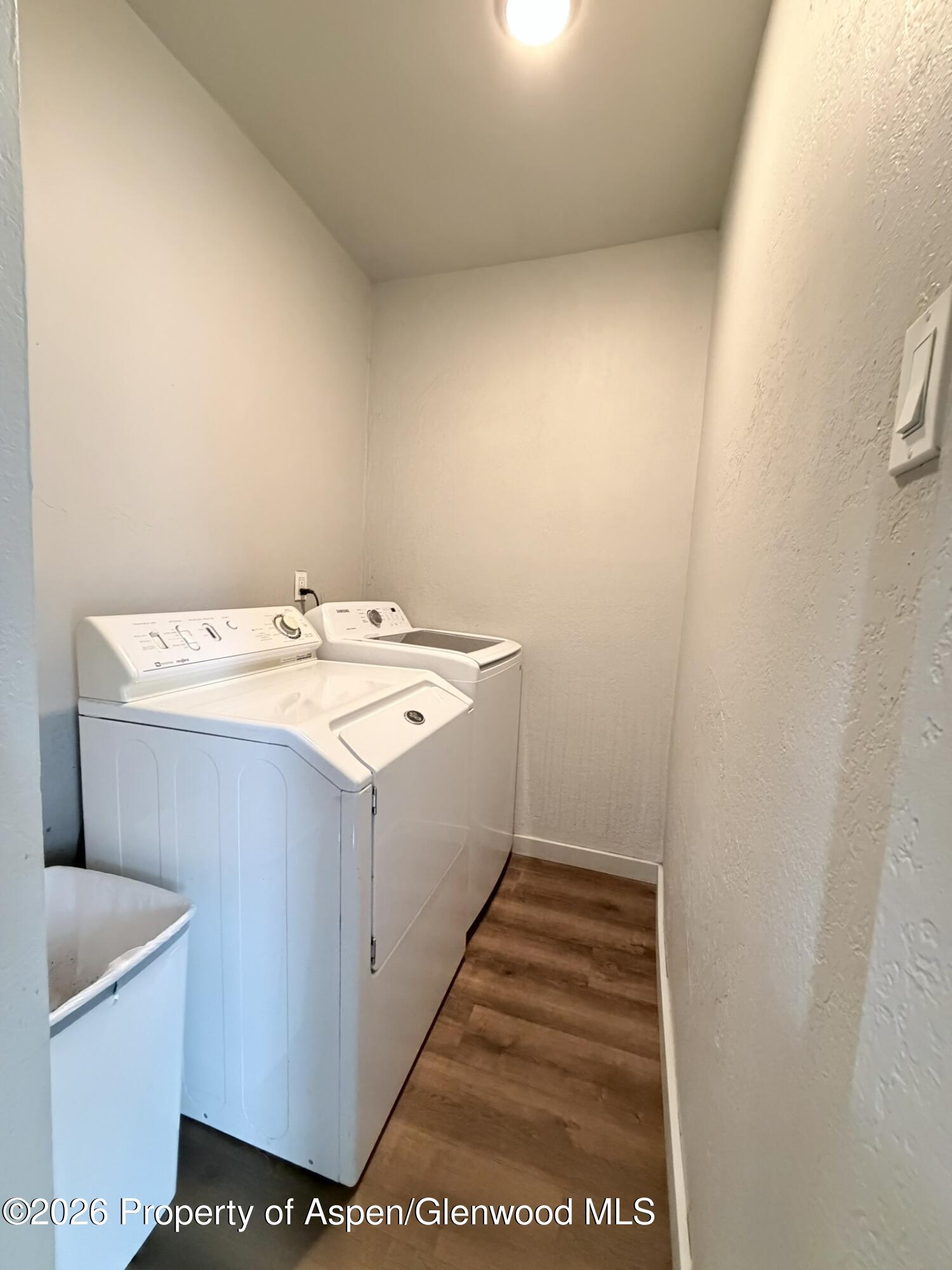 403 E 3rd Street Property Photo 16