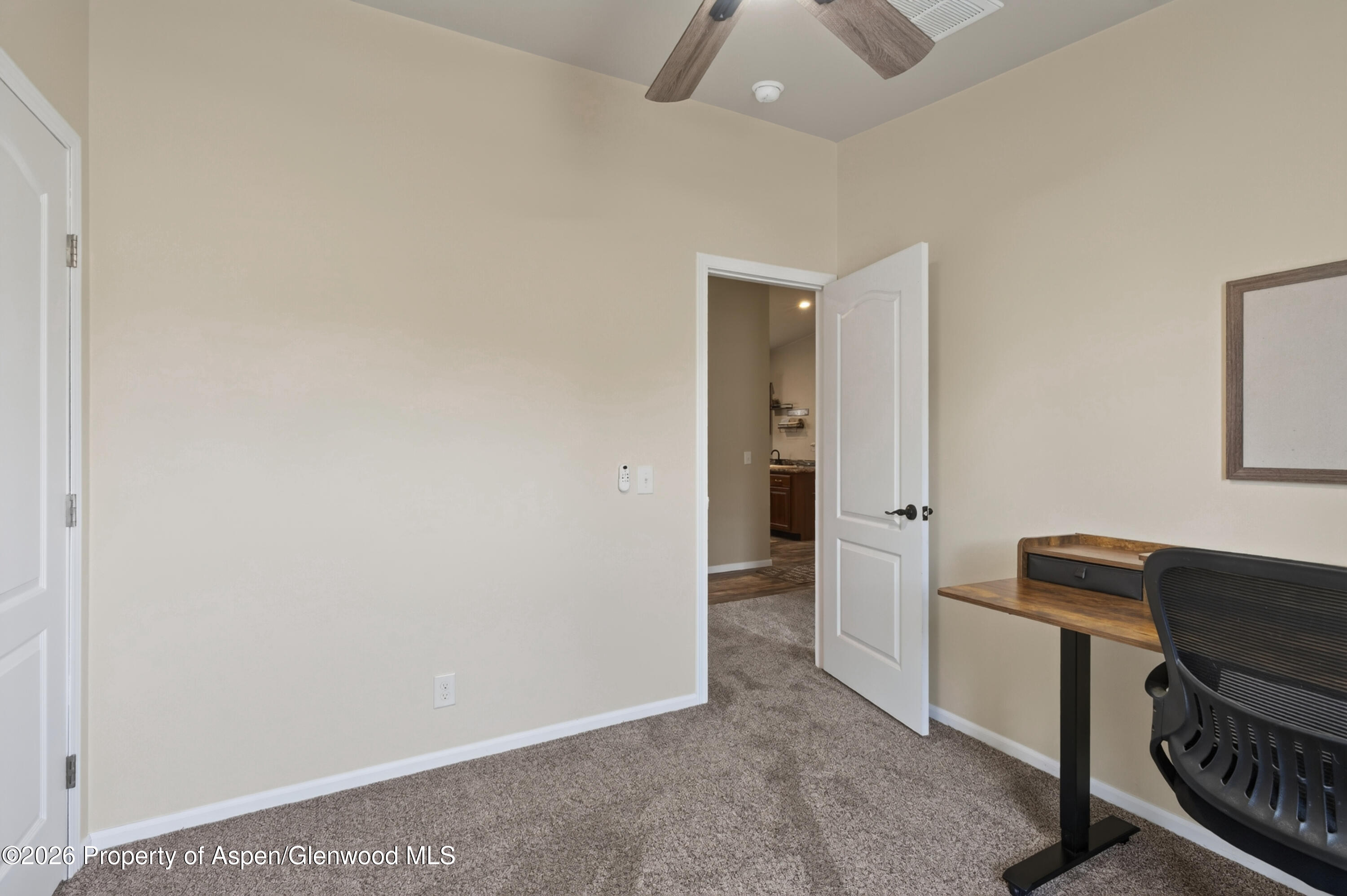2432 Pioneer Way Property Photo 20