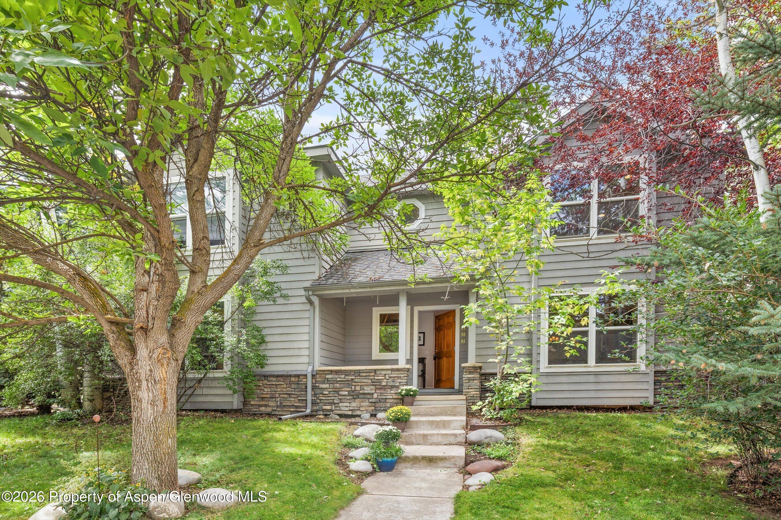 382 Branding Way