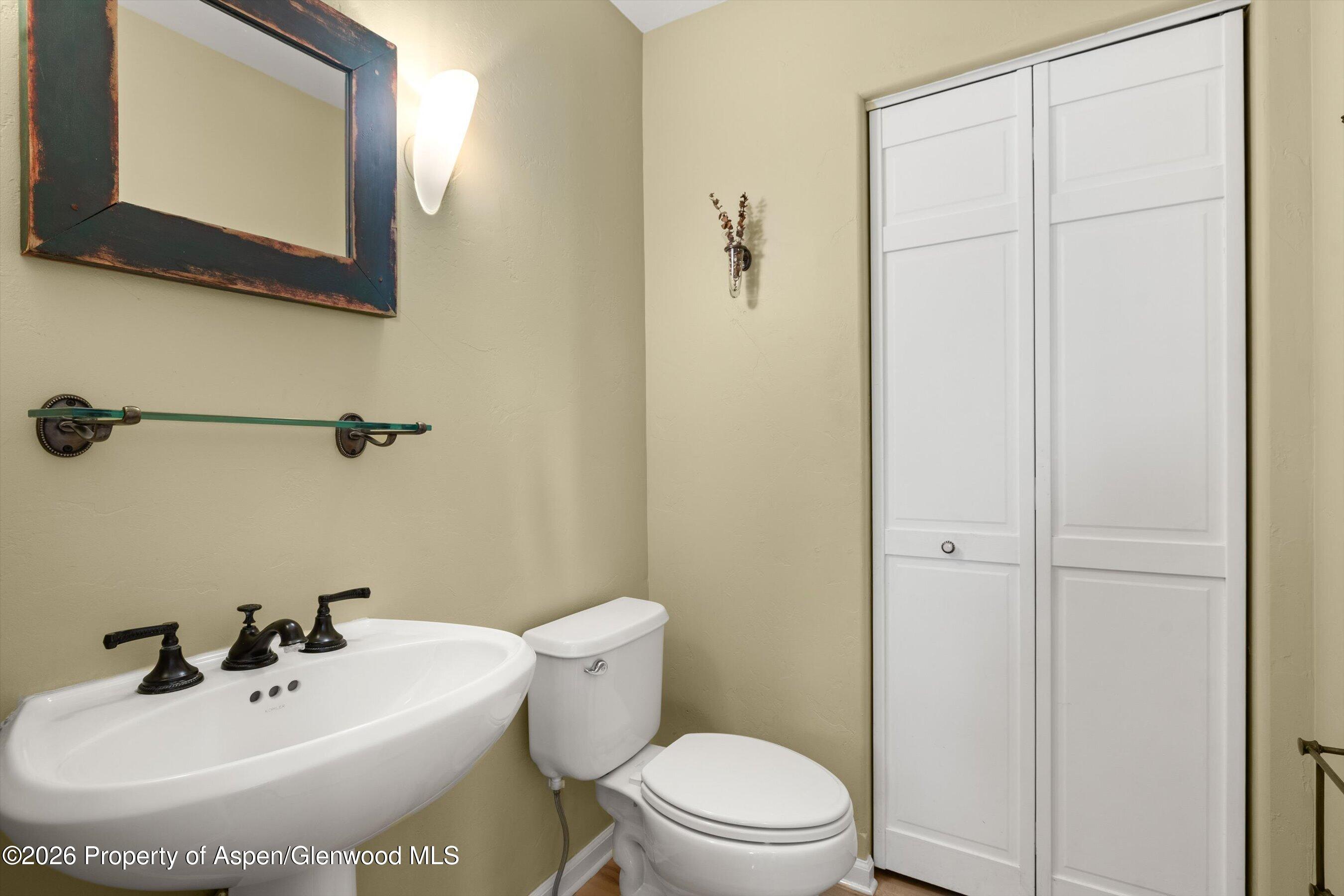 382 Branding Way Property Photo 8