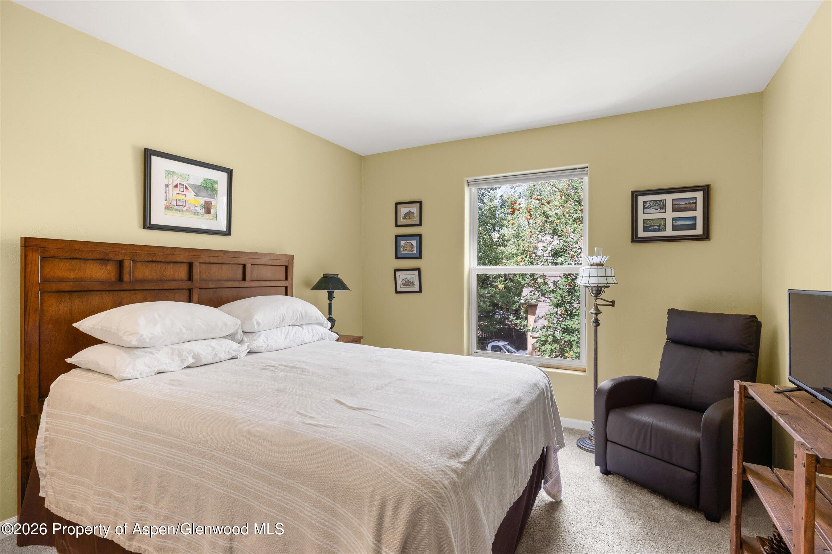 382 Branding Way Property Photo 14