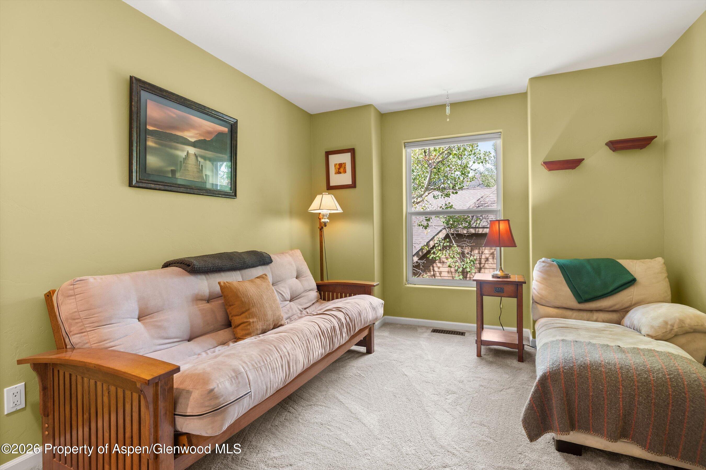 382 Branding Way Property Photo 15