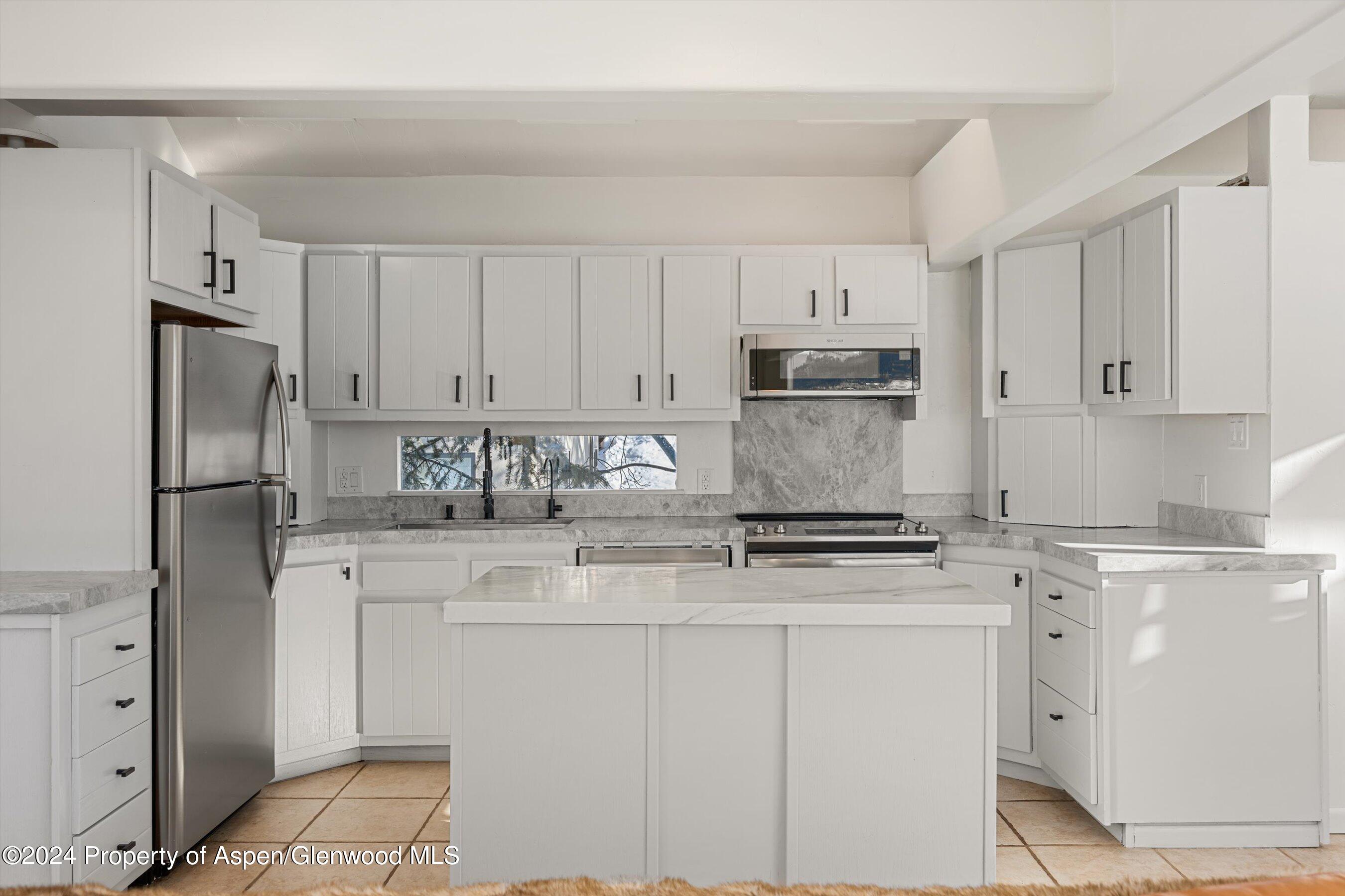 182 Bennett Place Property Photo 10