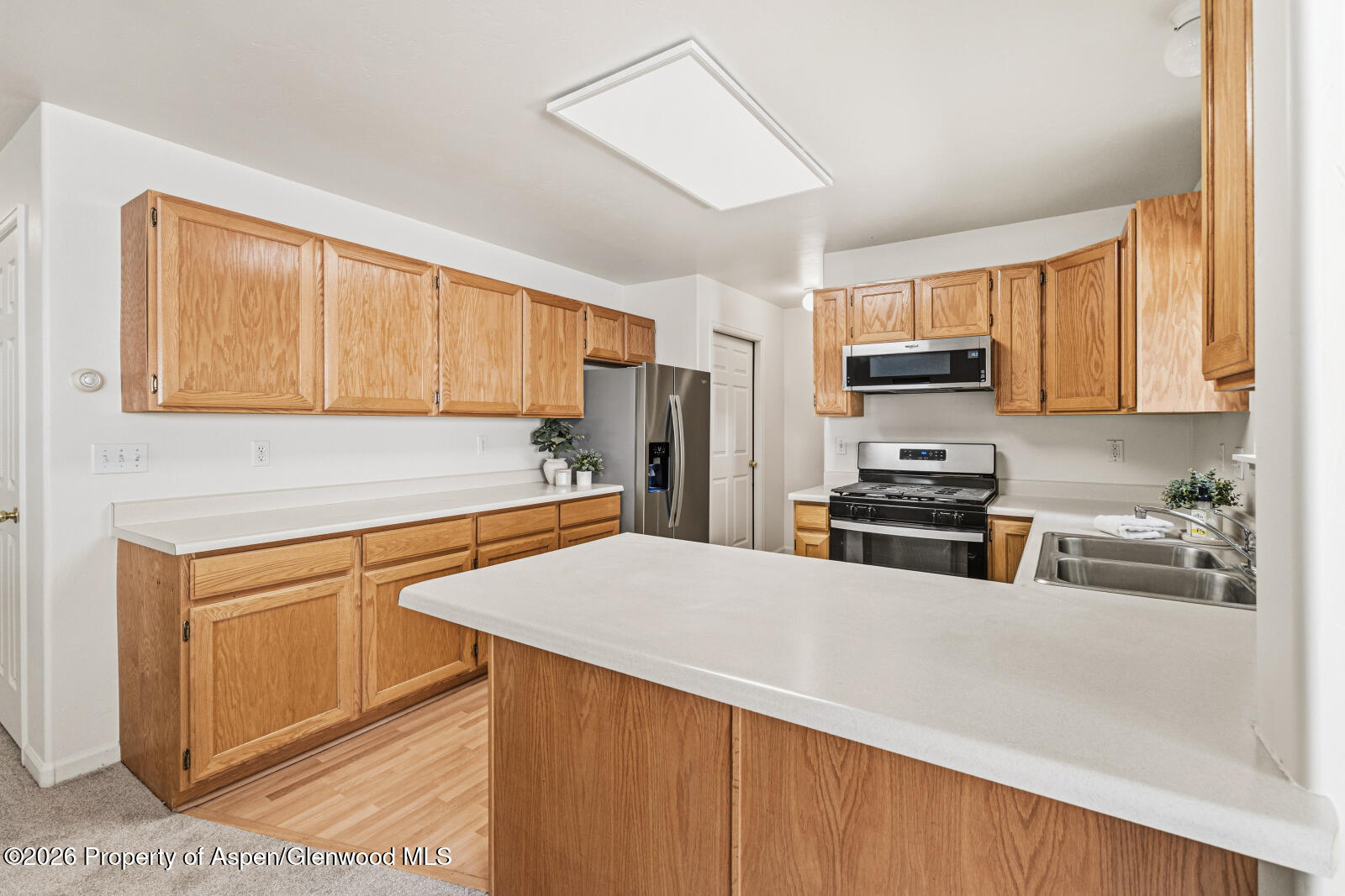 832 Donegan Road Unit B Property Photo 3