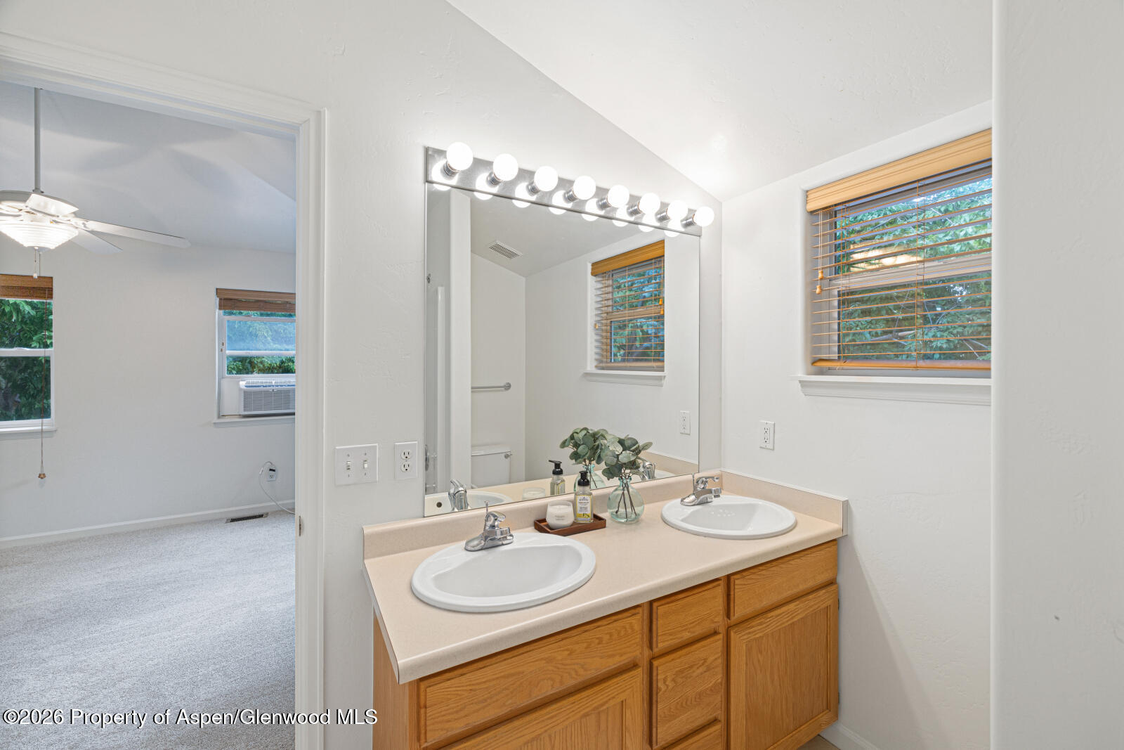 832 Donegan Road Unit B Property Photo 13