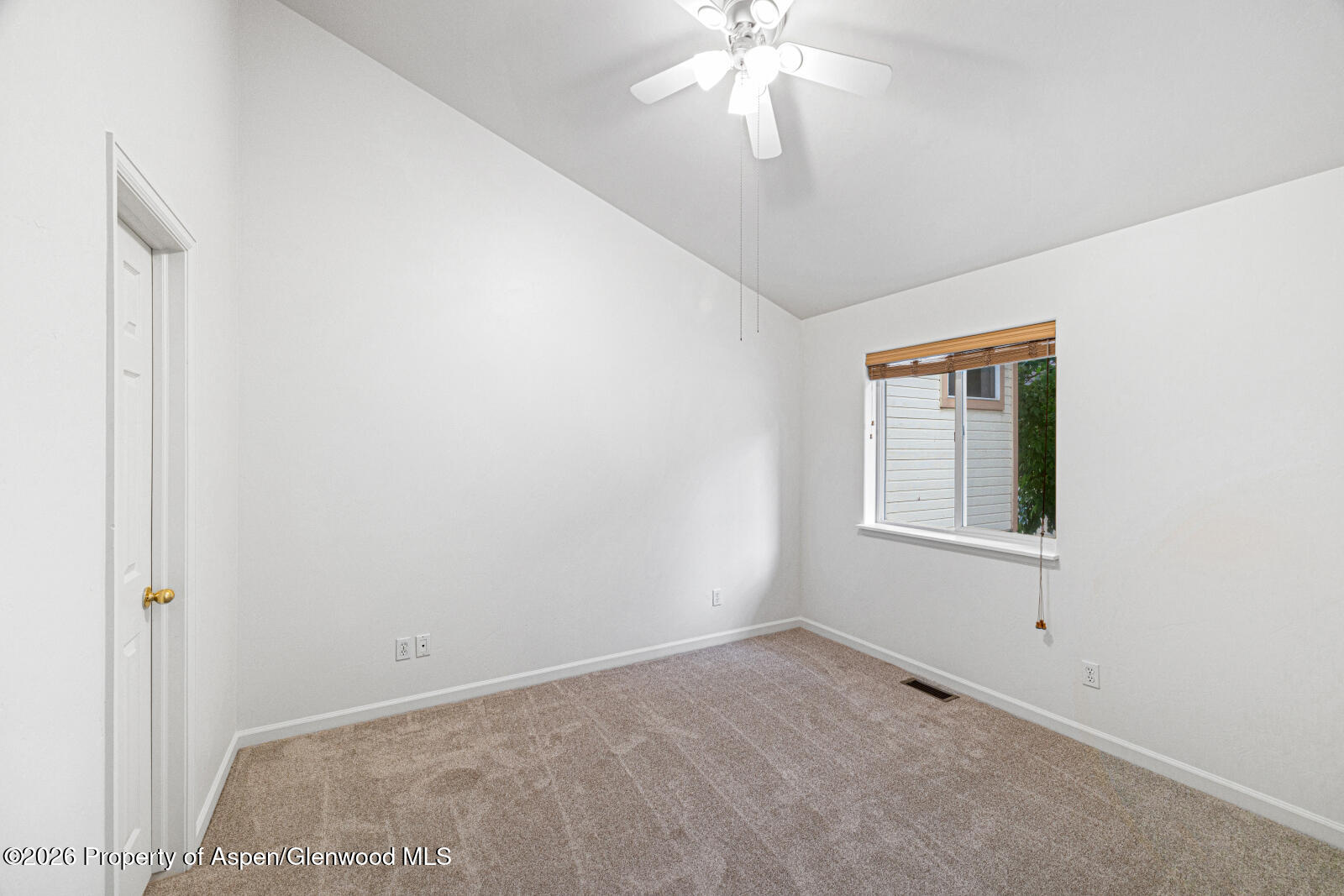832 Donegan Road Unit B Property Photo 15