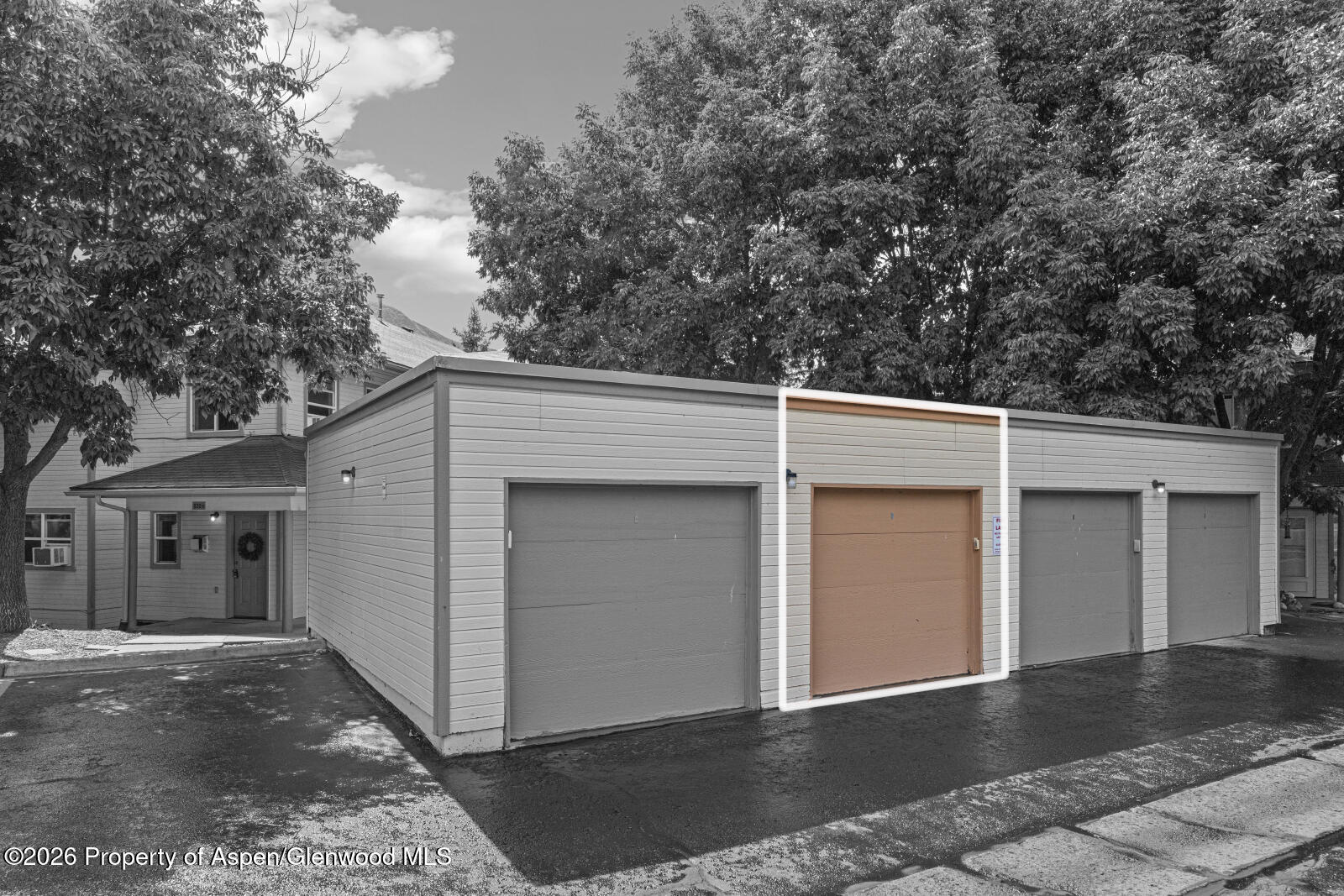 832 Donegan Road Unit B Property Photo 21