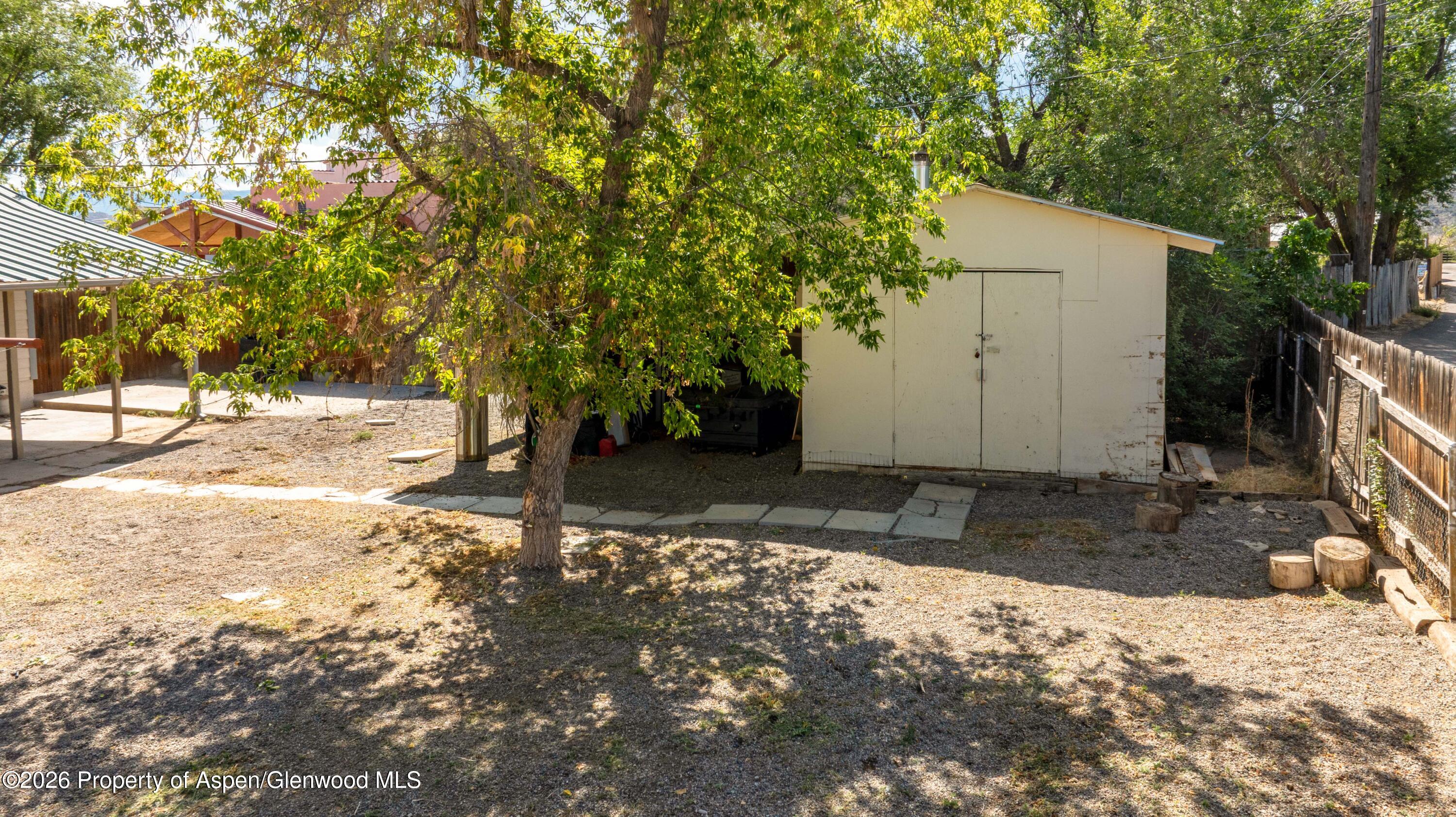 207 Ash Avenue Property Photo 7