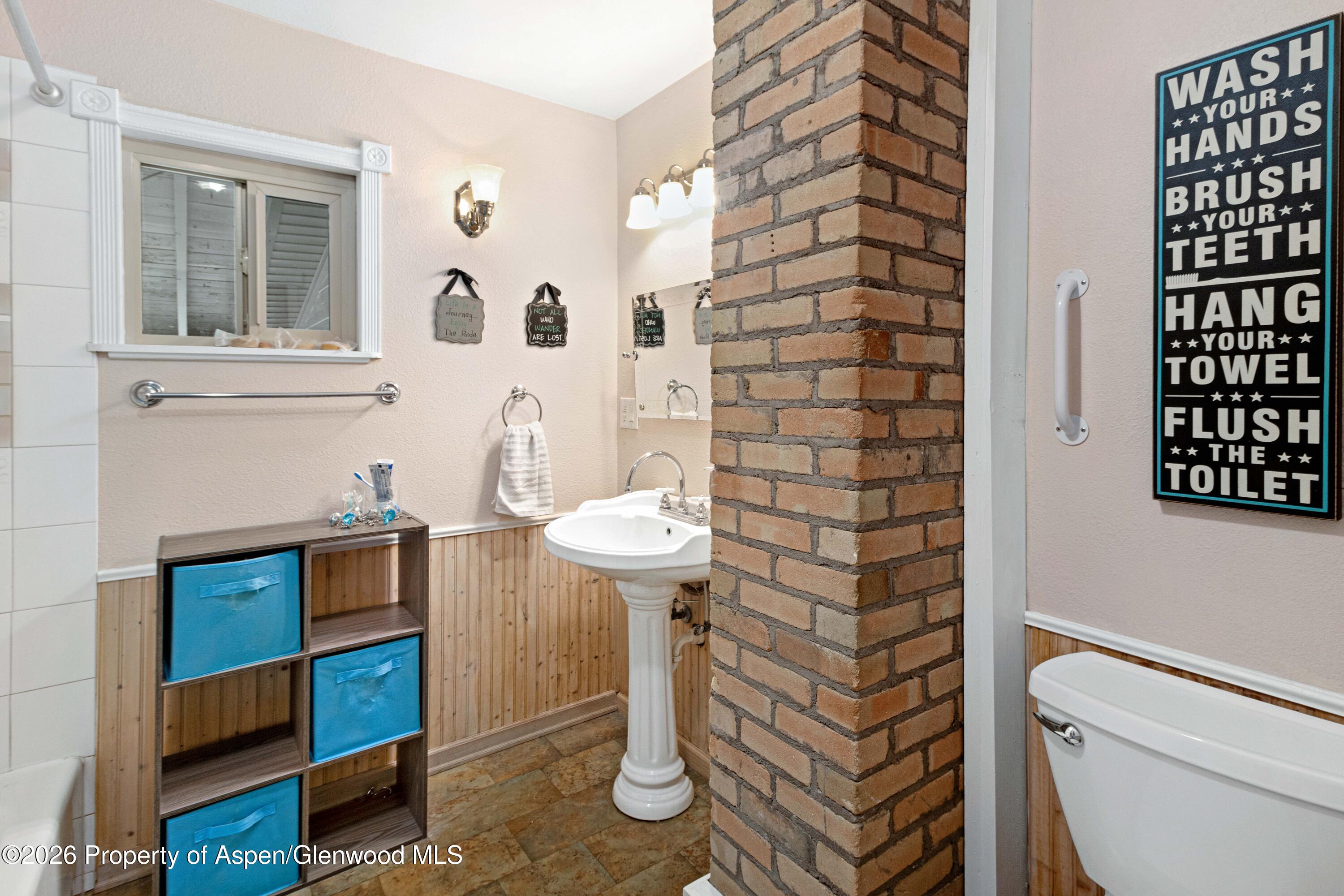 207 Ash Avenue Property Photo 20