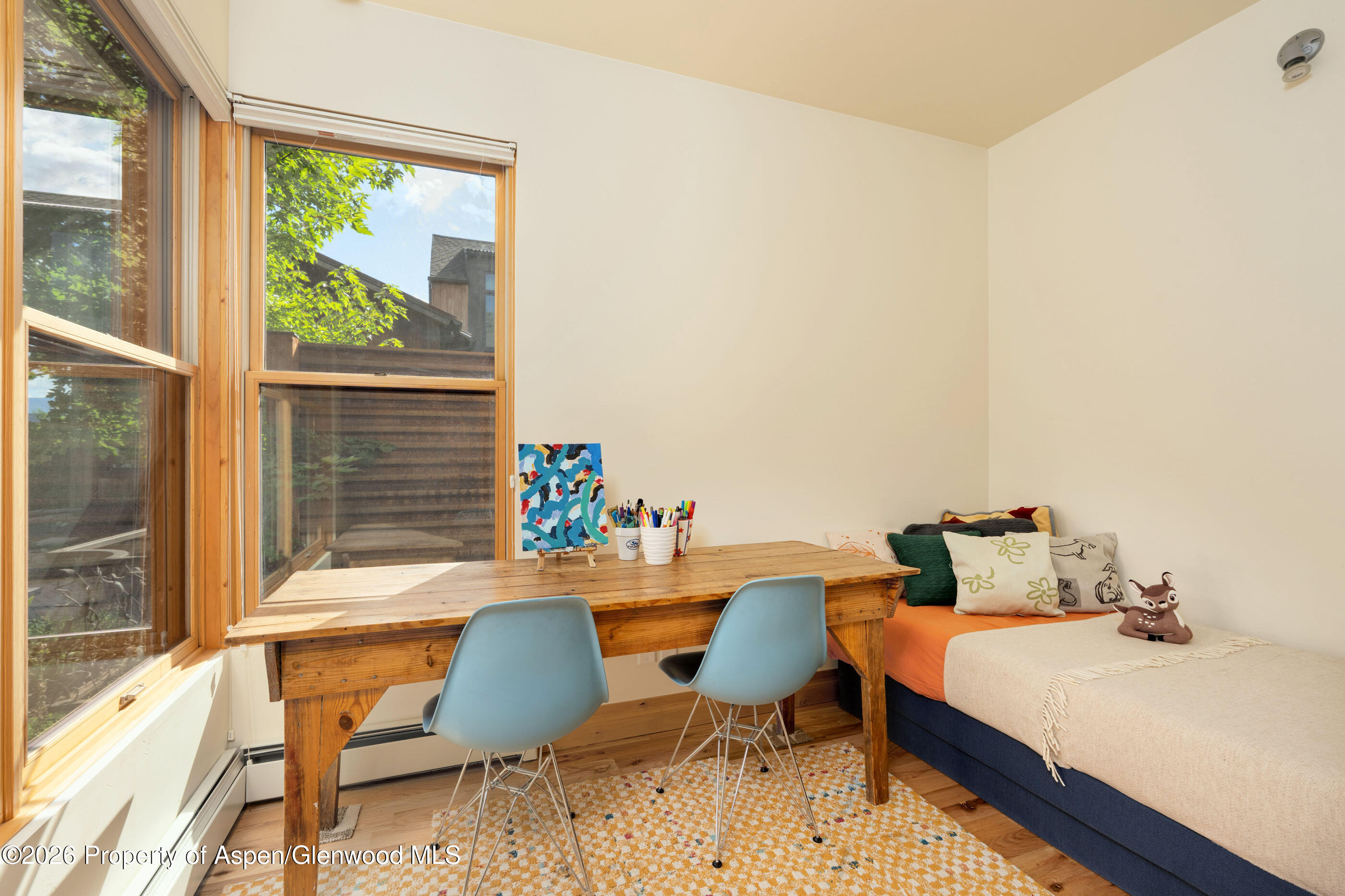 660 Lincoln Avenue Property Photo 15