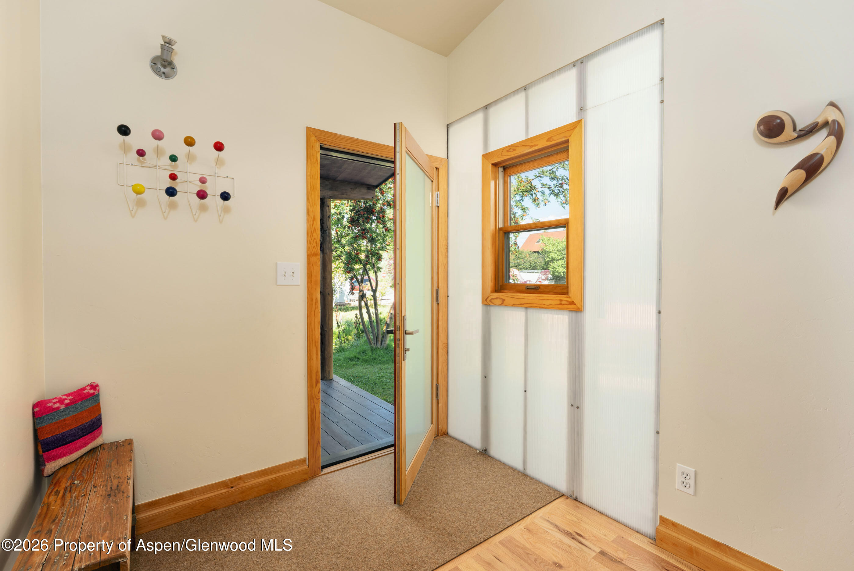660 Lincoln Avenue Property Photo 18