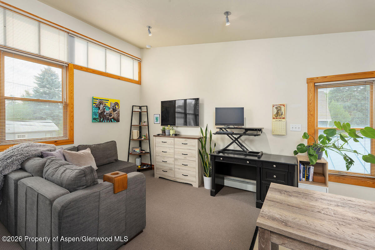 660 Lincoln Avenue Property Photo 37