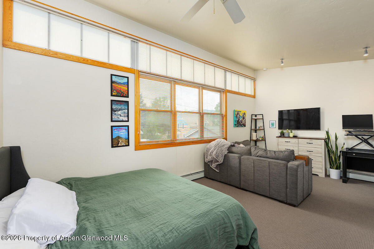 660 Lincoln Avenue Property Photo 39