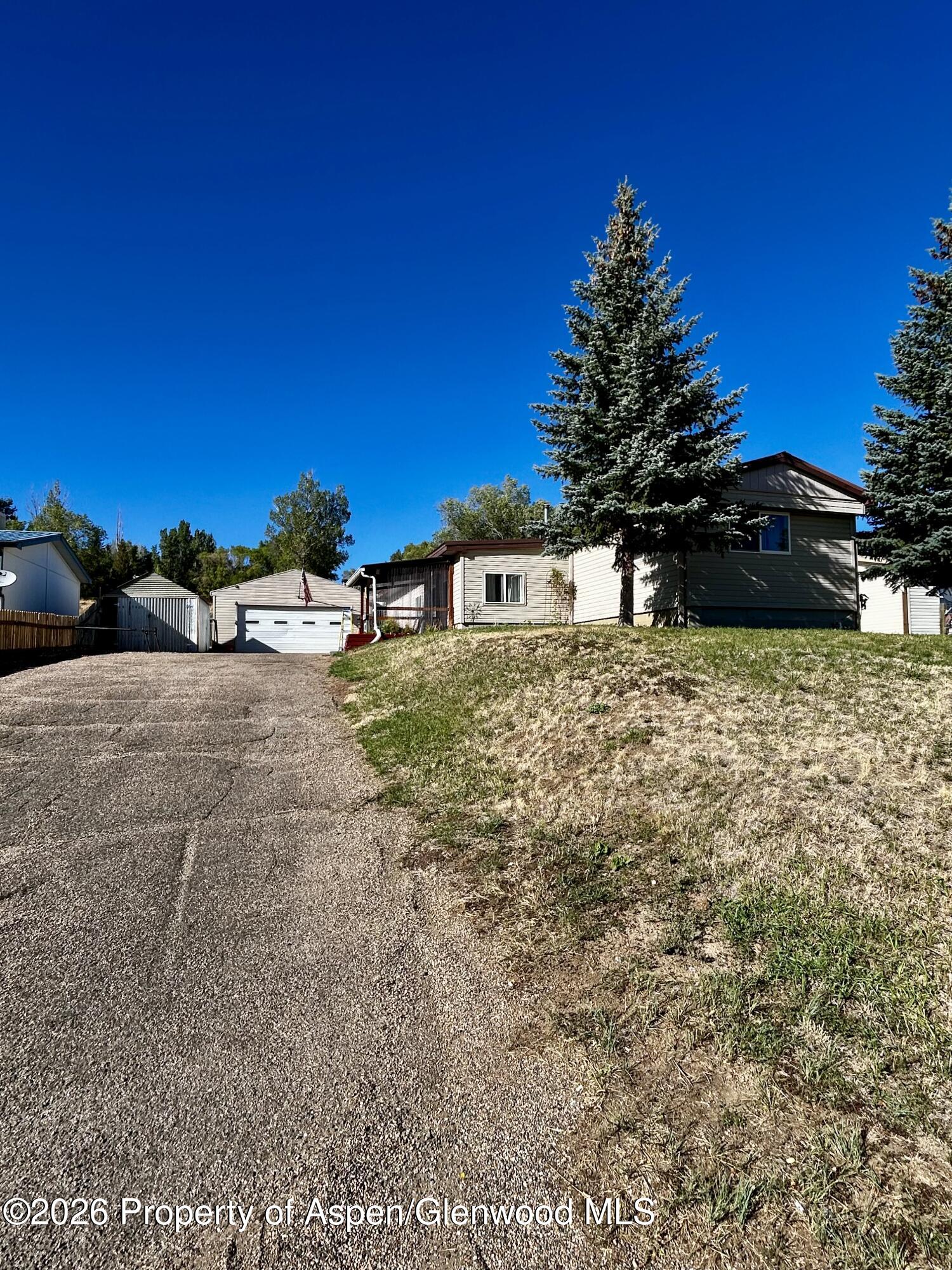 2035 Baker Drive Property Photo 3