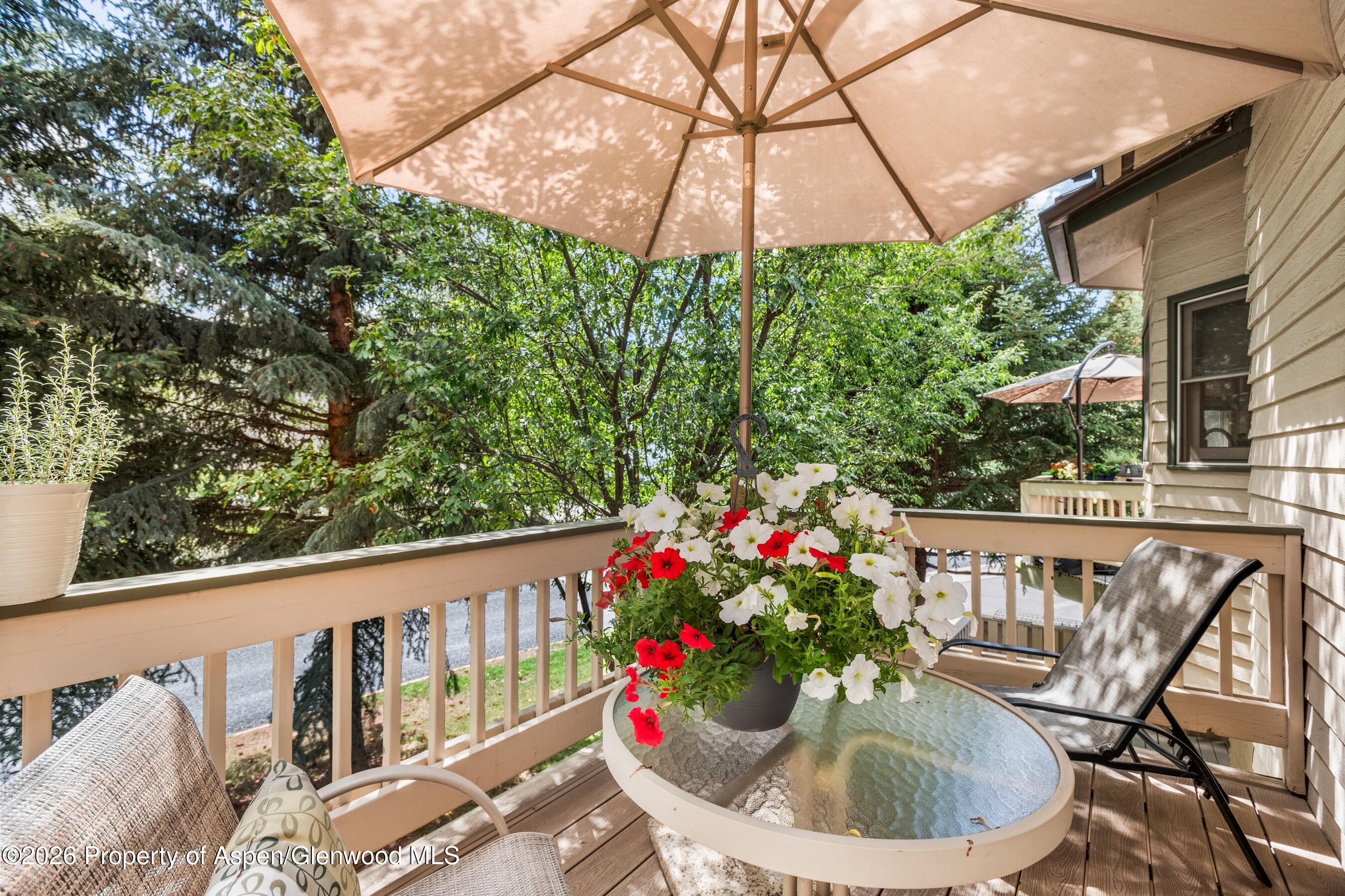1504 Mockingbird Lane Property Photo 12